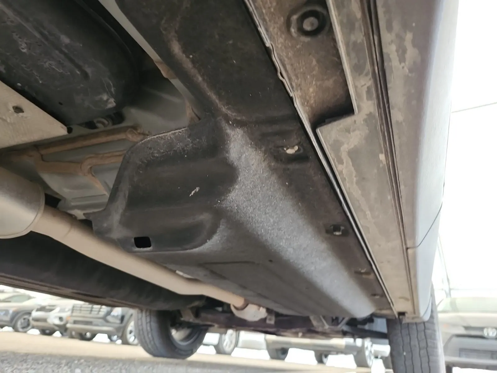 Undercarriage - Passenger Photo