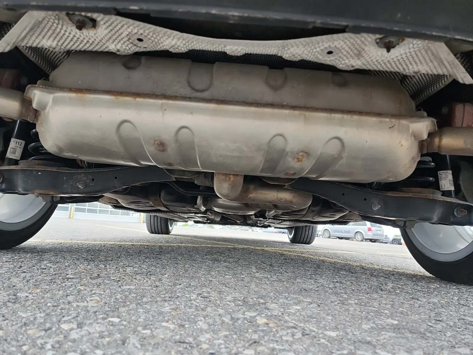 Undercarriage - Rear Photo