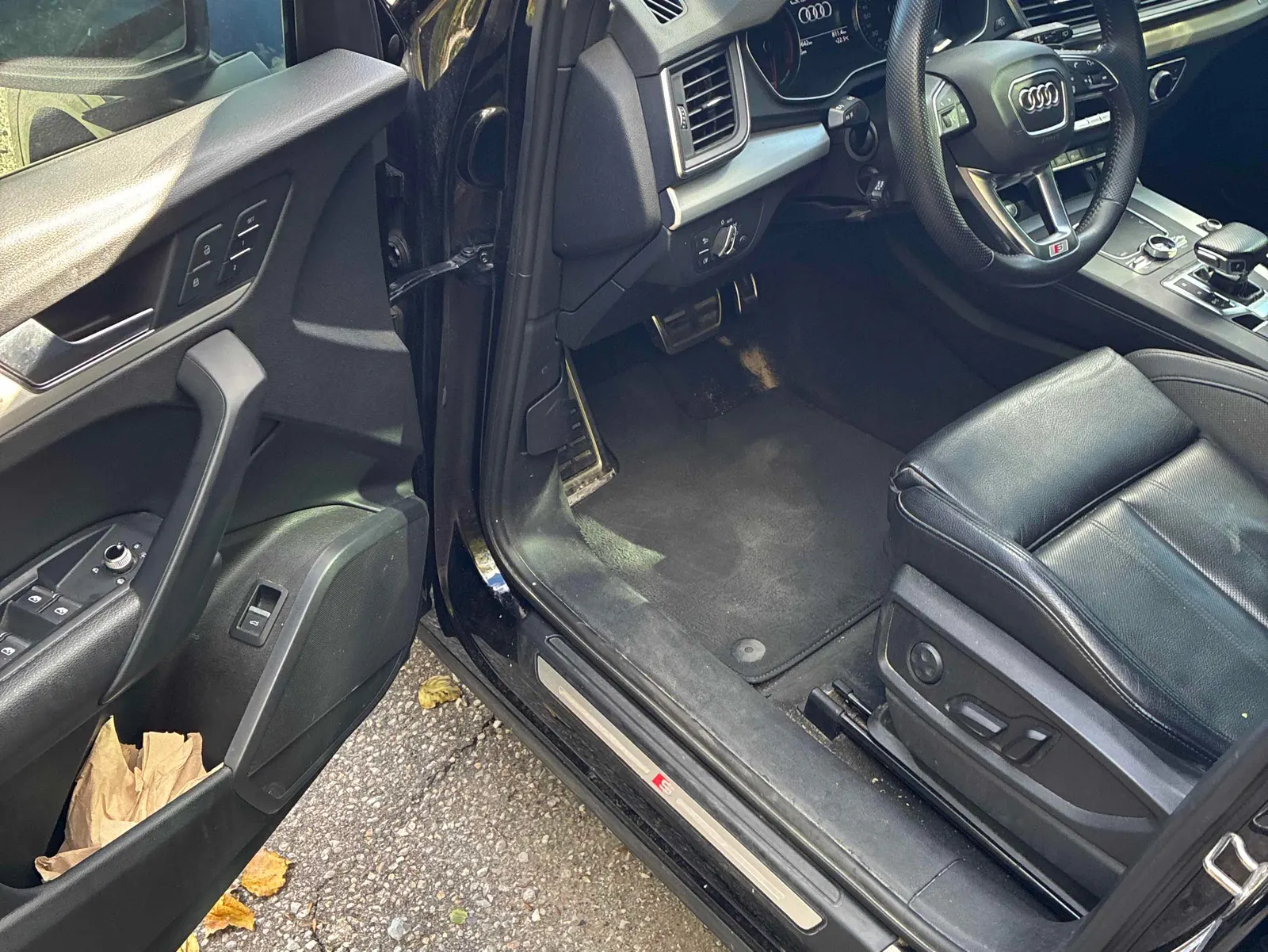 Interior driver side