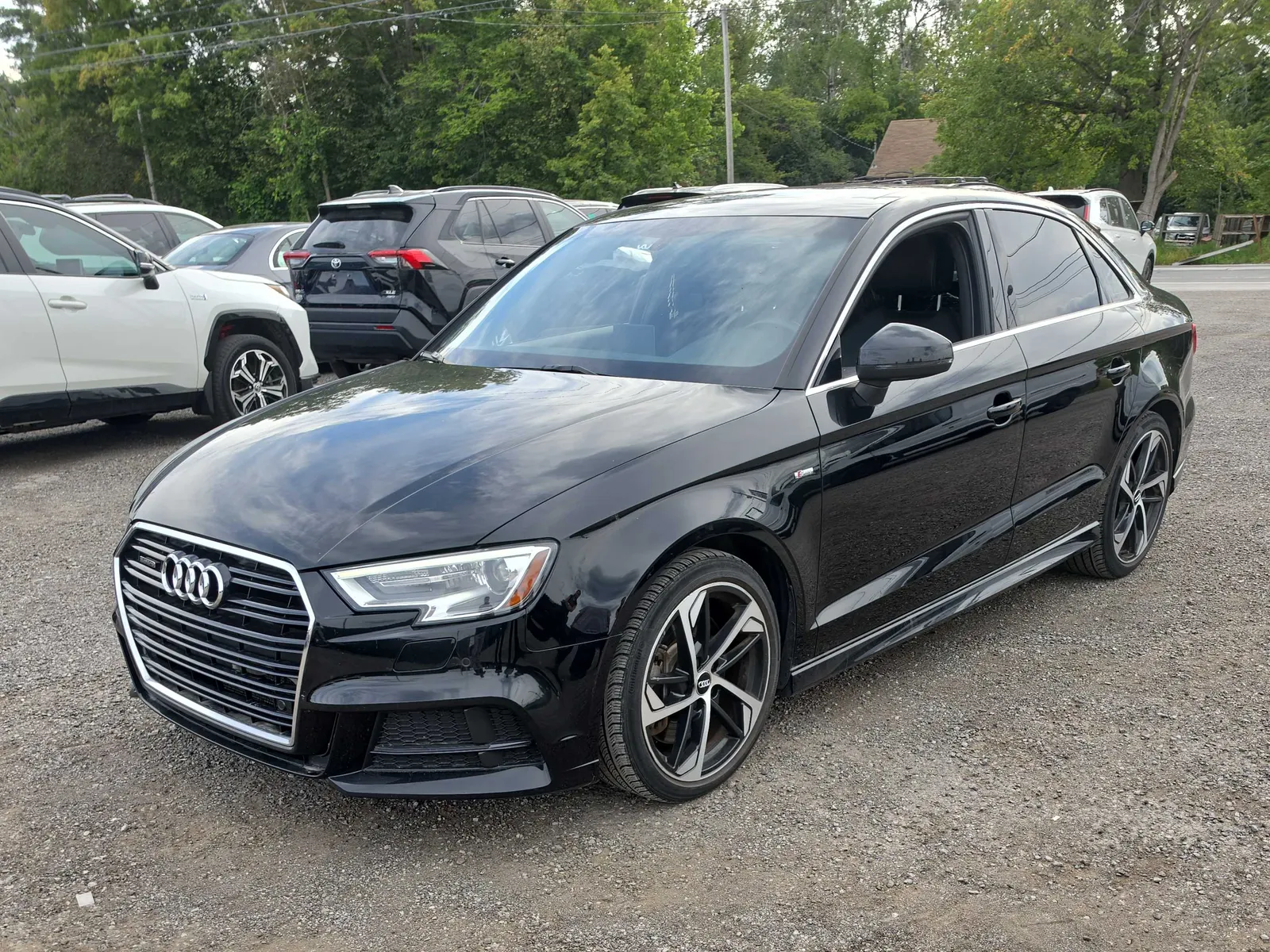 3/4 Front (Main image)