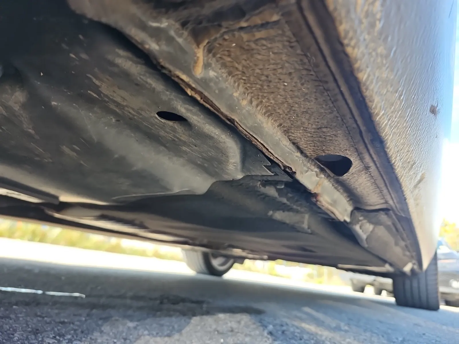 Undercarriage - Driver Photo