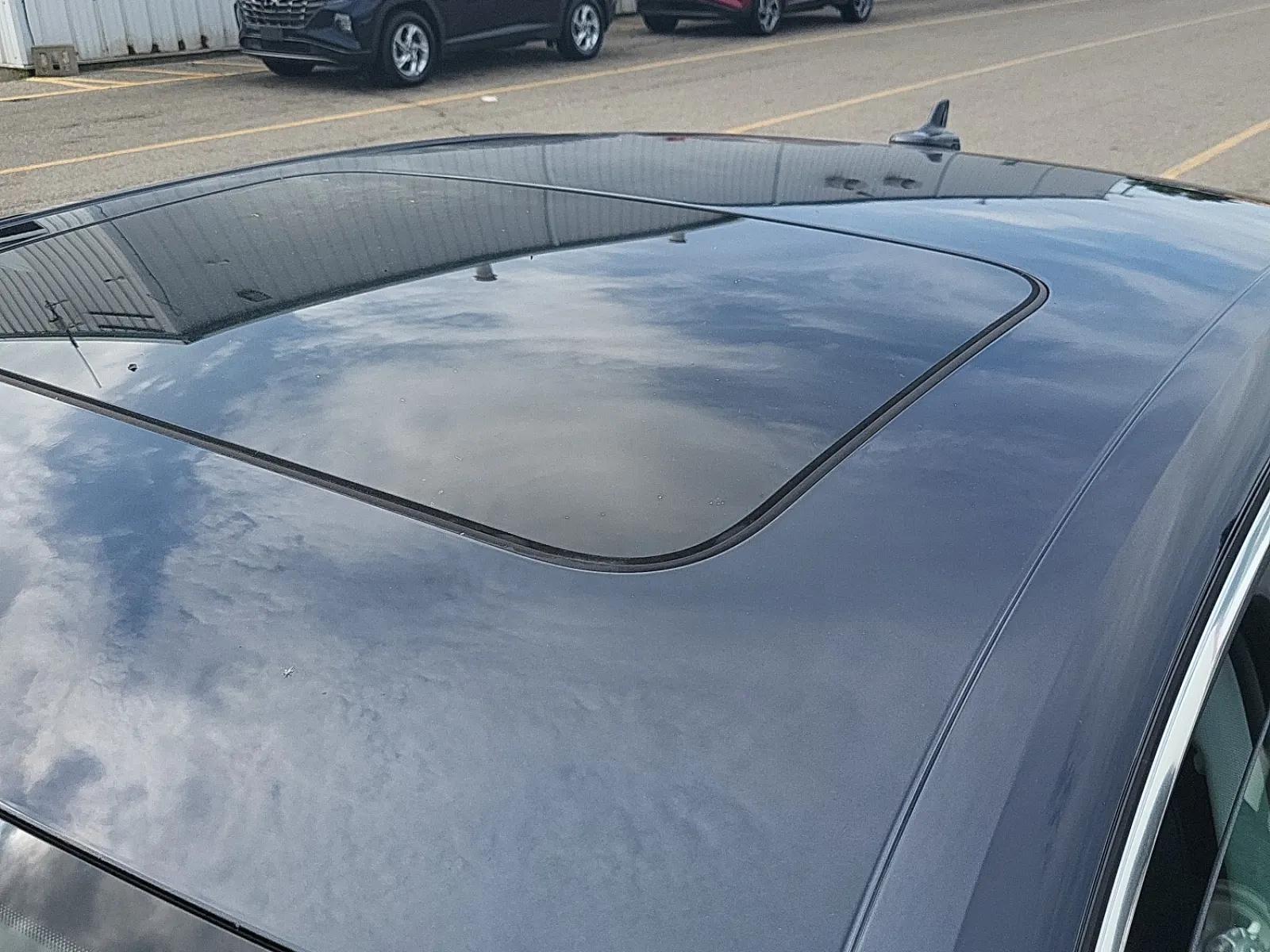 Exterior Roof Photo