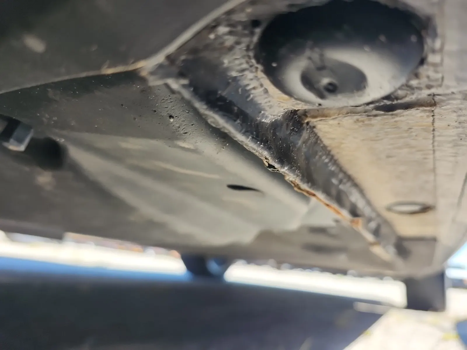 Undercarriage - Driver Photo