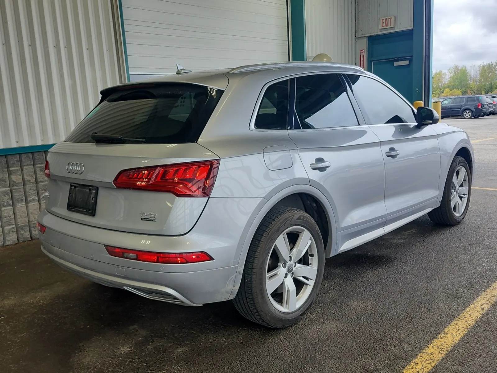 Passenger Rear 3/4 Photo