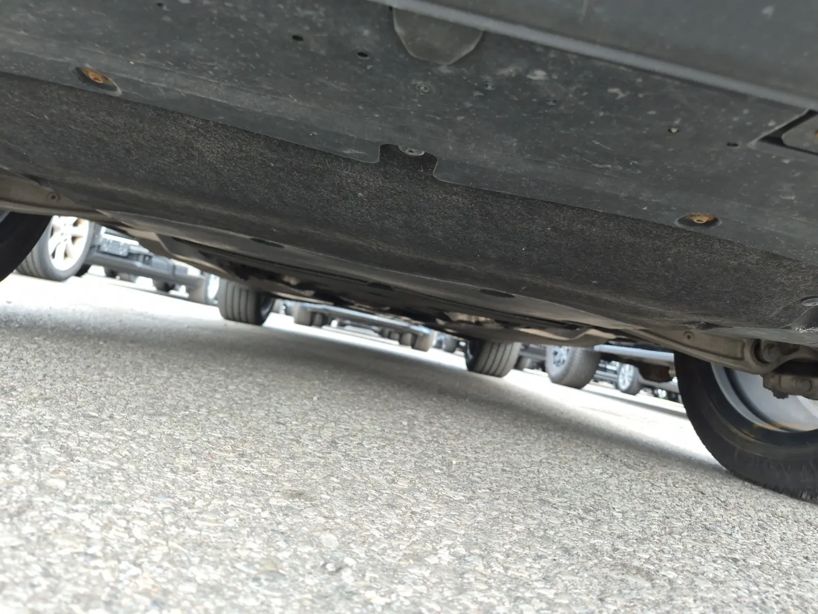 Undercarriage - Front Photo