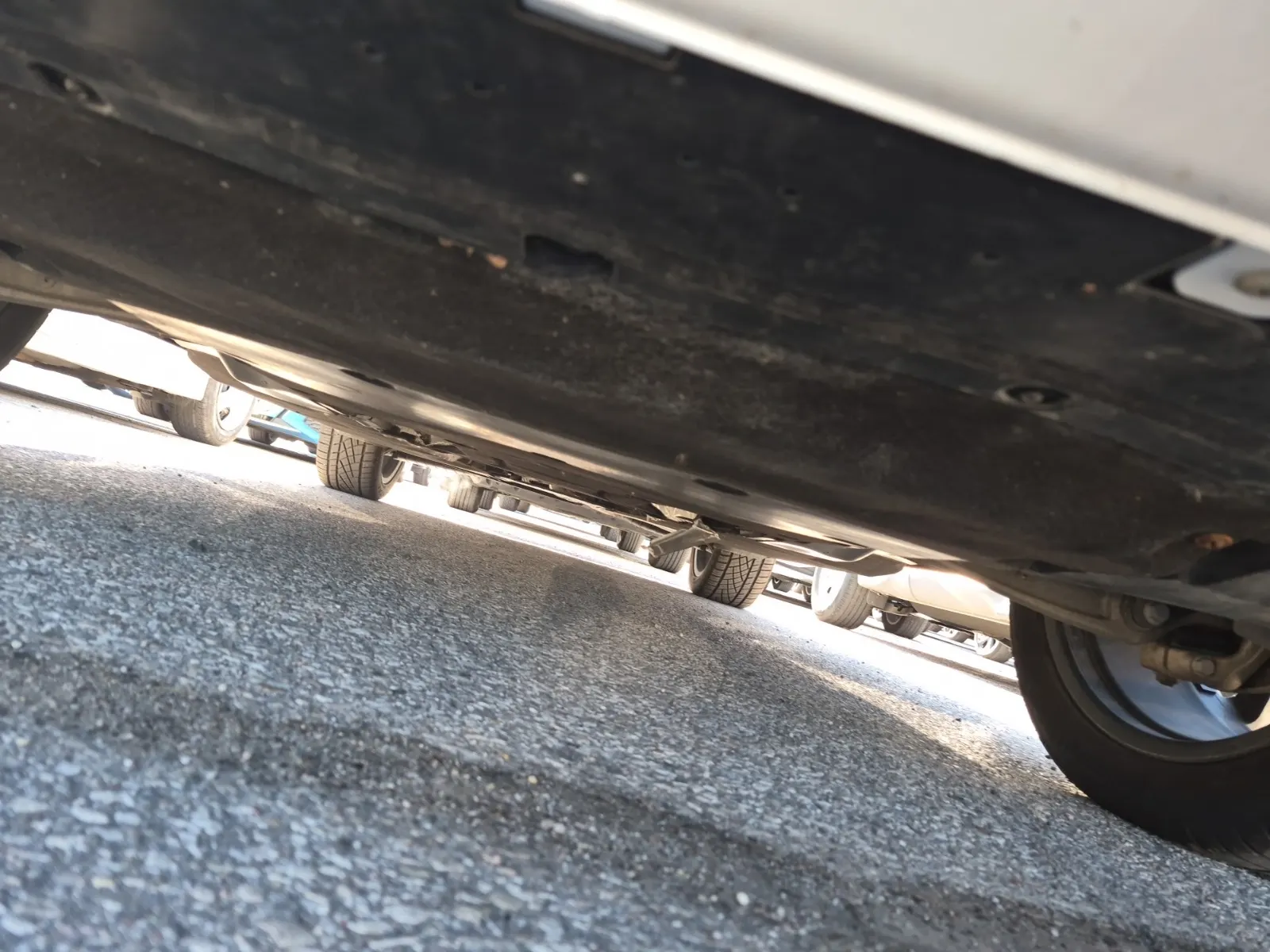Undercarriage - Front Photo