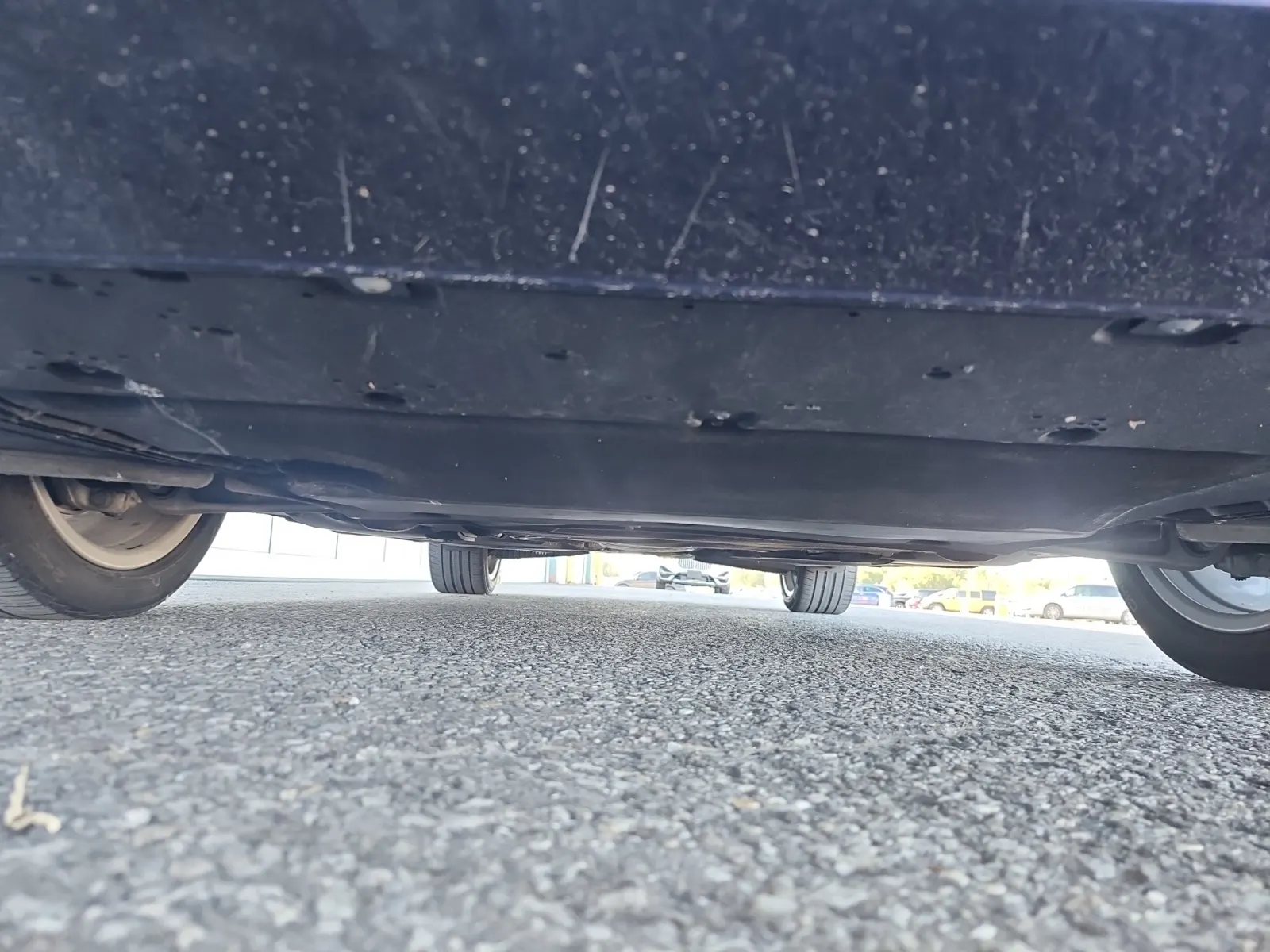 Undercarriage - Front Photo