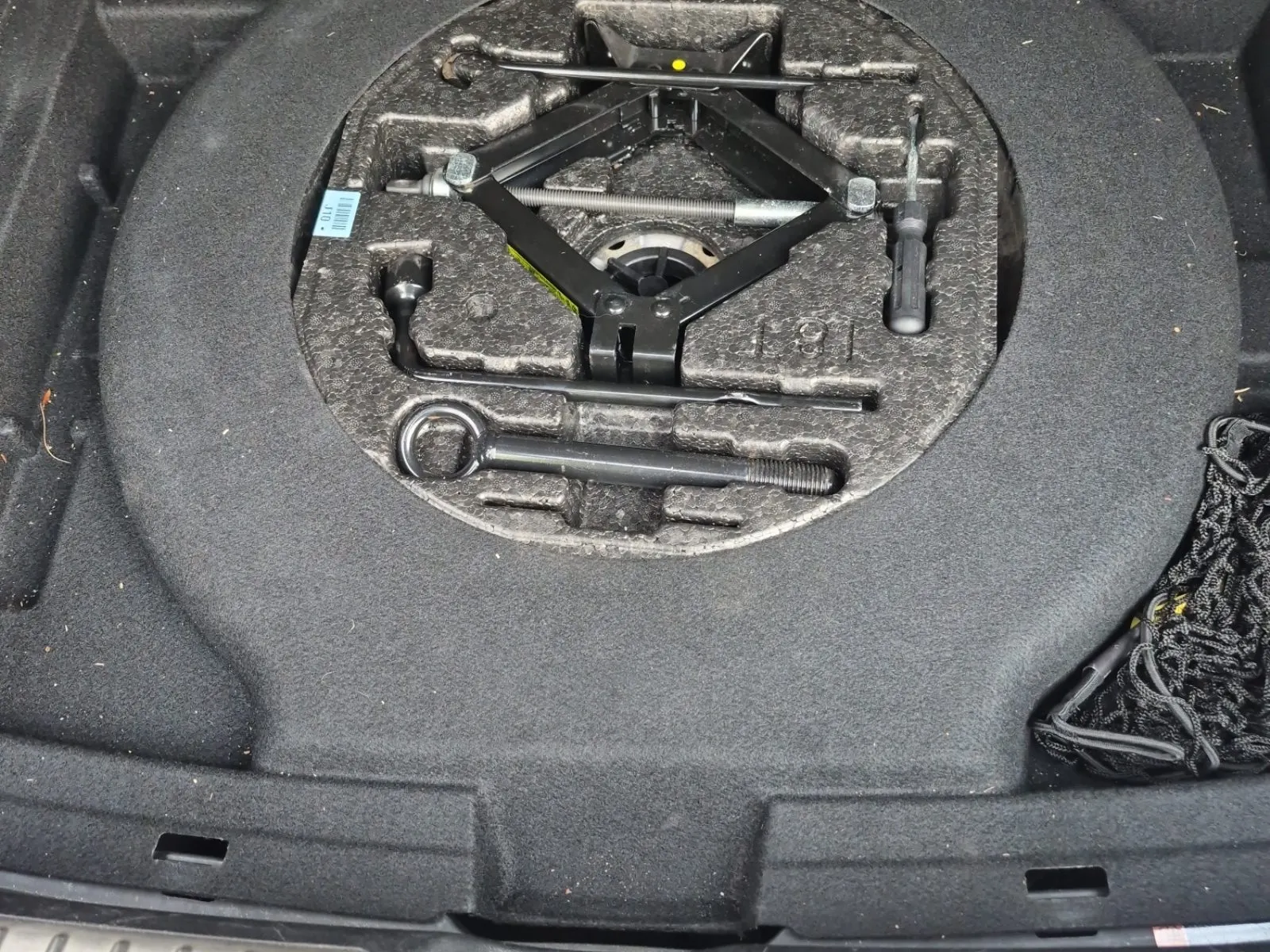 Spare Tire & Wheel Photo