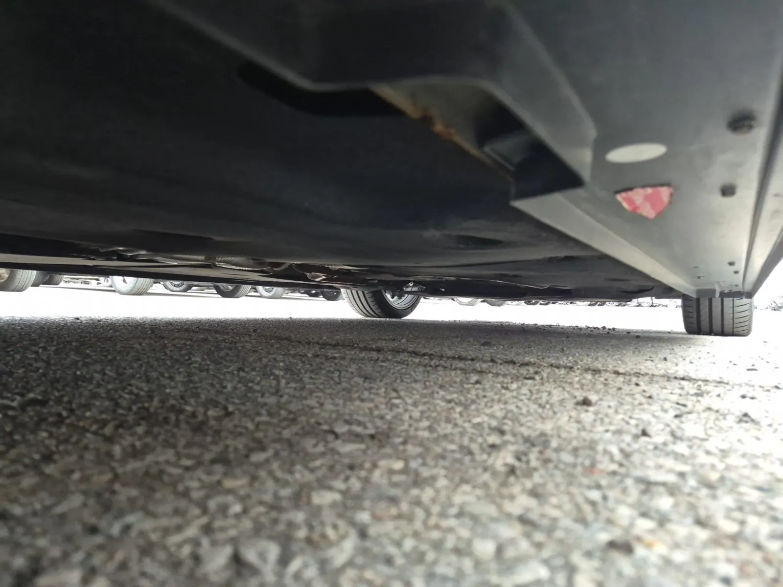 Undercarriage - Passenger Photo