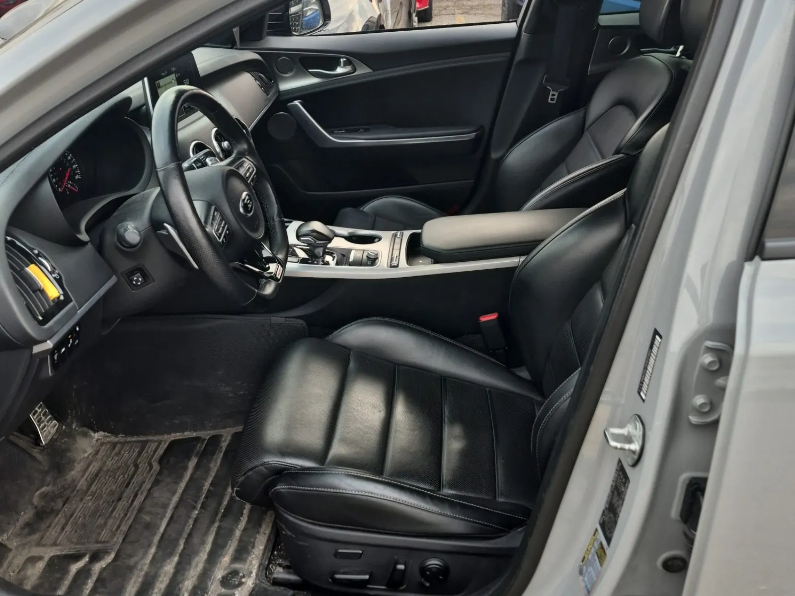 Front Interior Photo