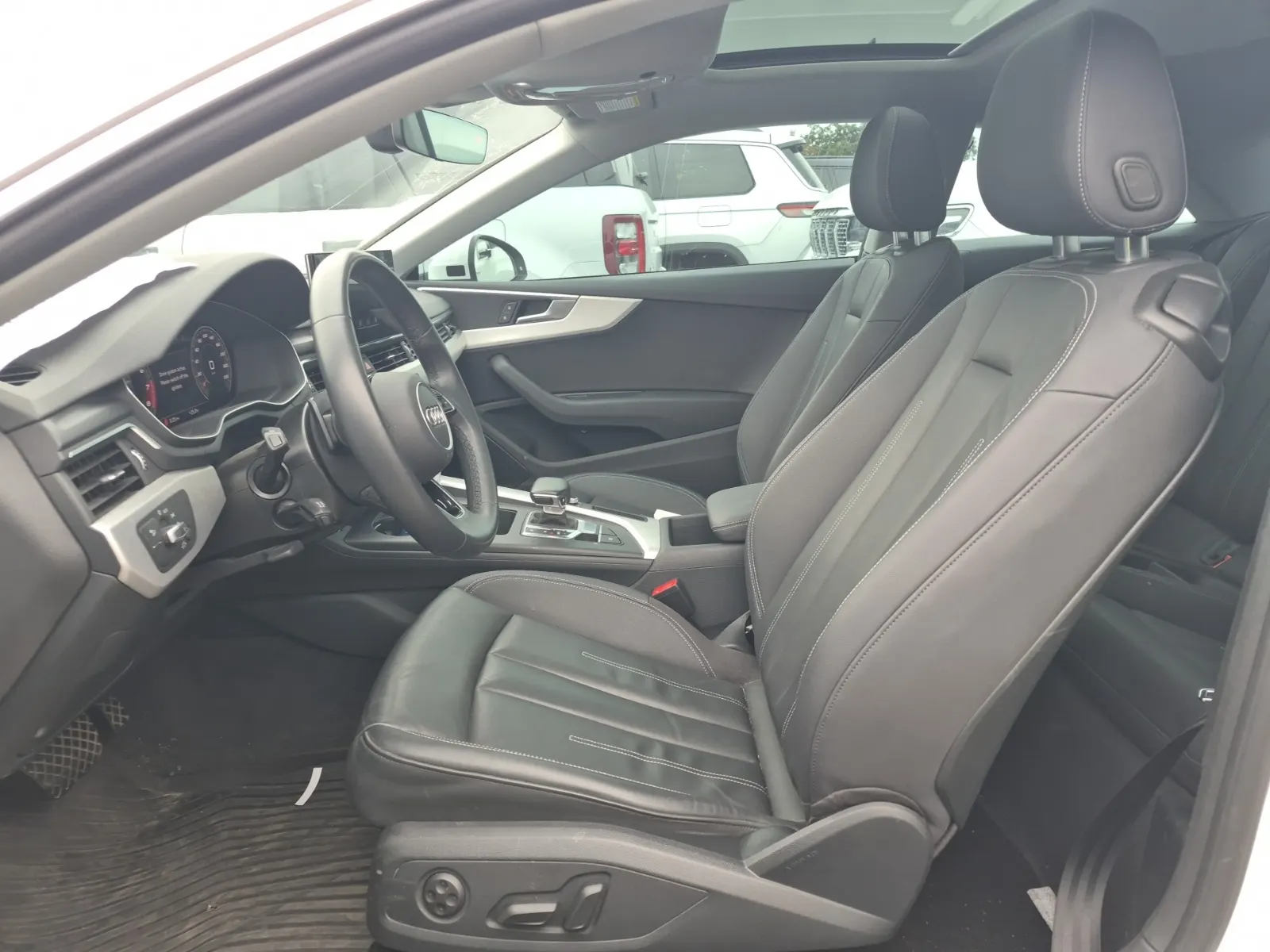 Front Interior Photo