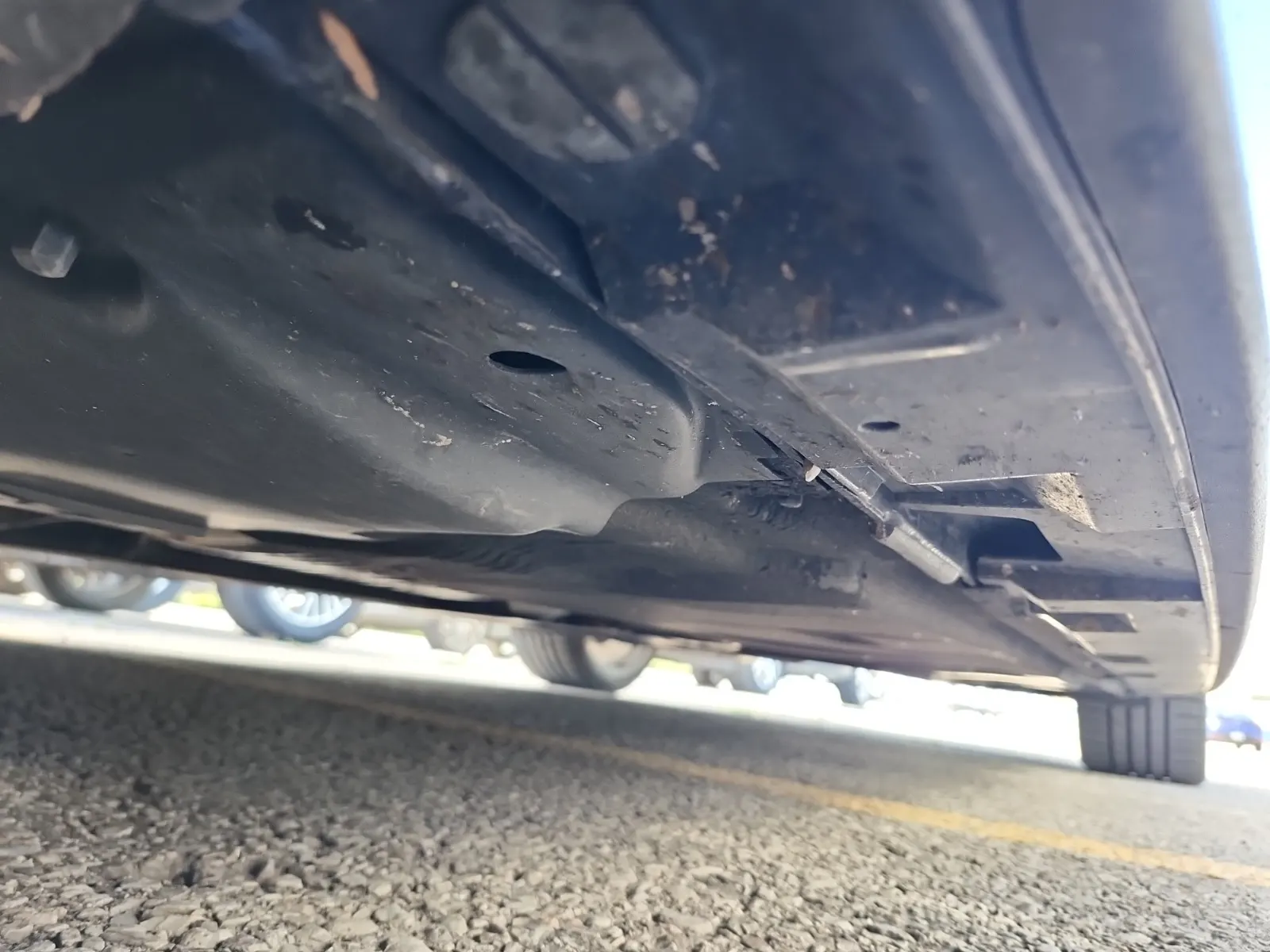 Undercarriage - Driver Photo