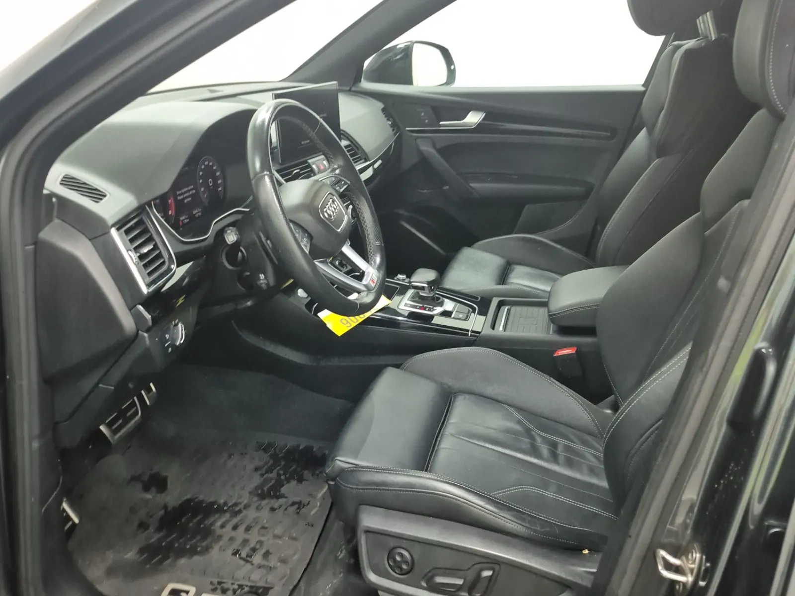 Front Interior Photo