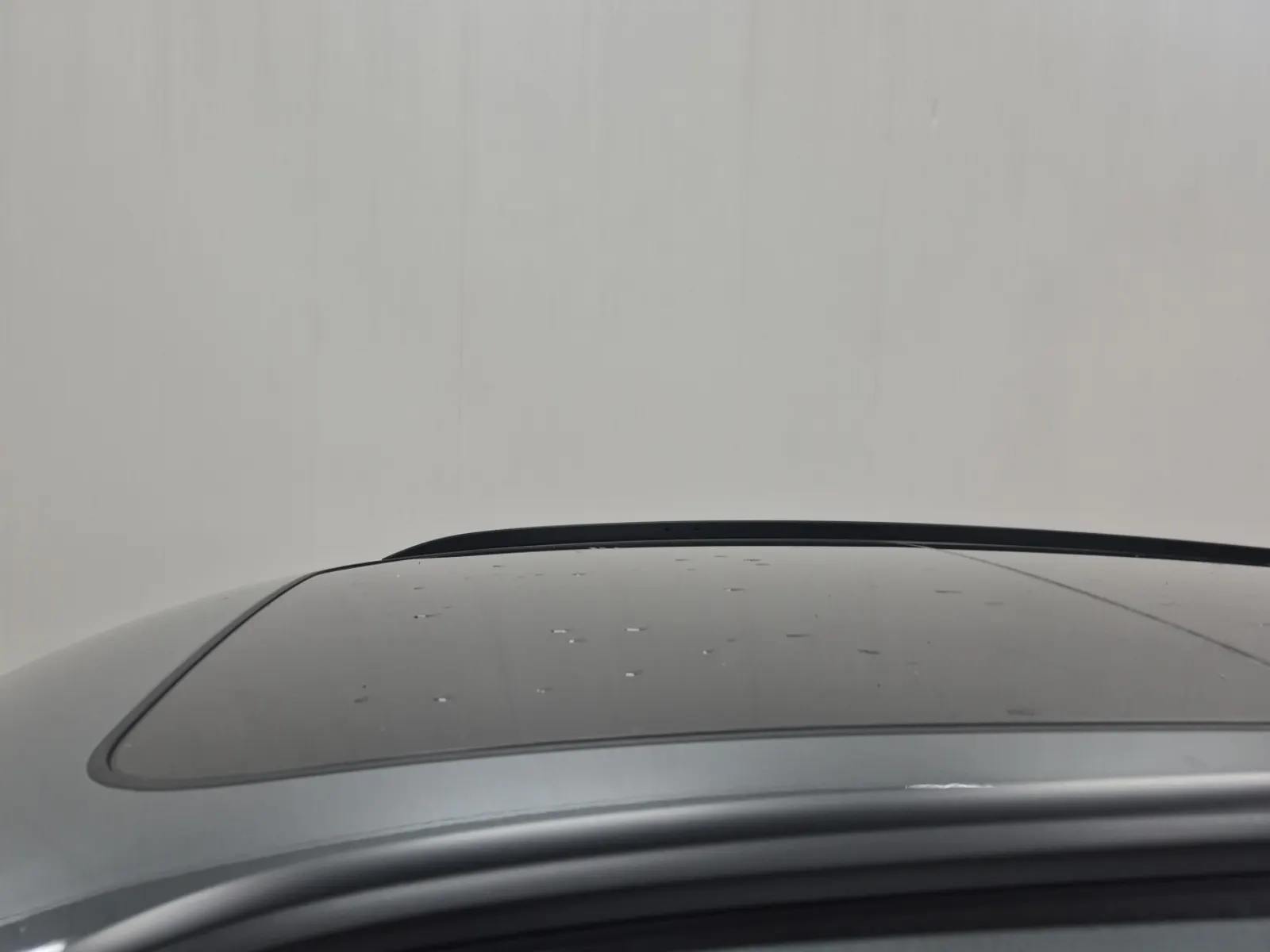Exterior Roof Photo