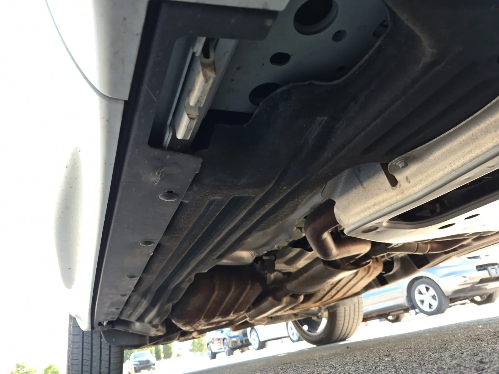 Undercarriage - Passenger Photo