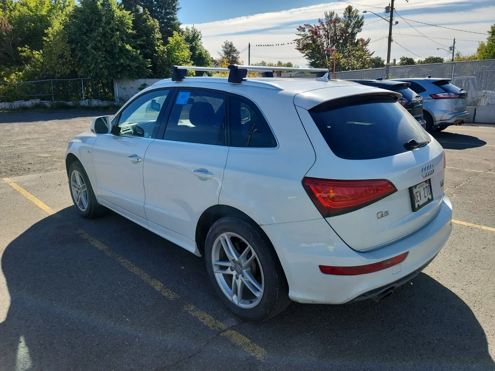 Driver Rear 3/4 Photo