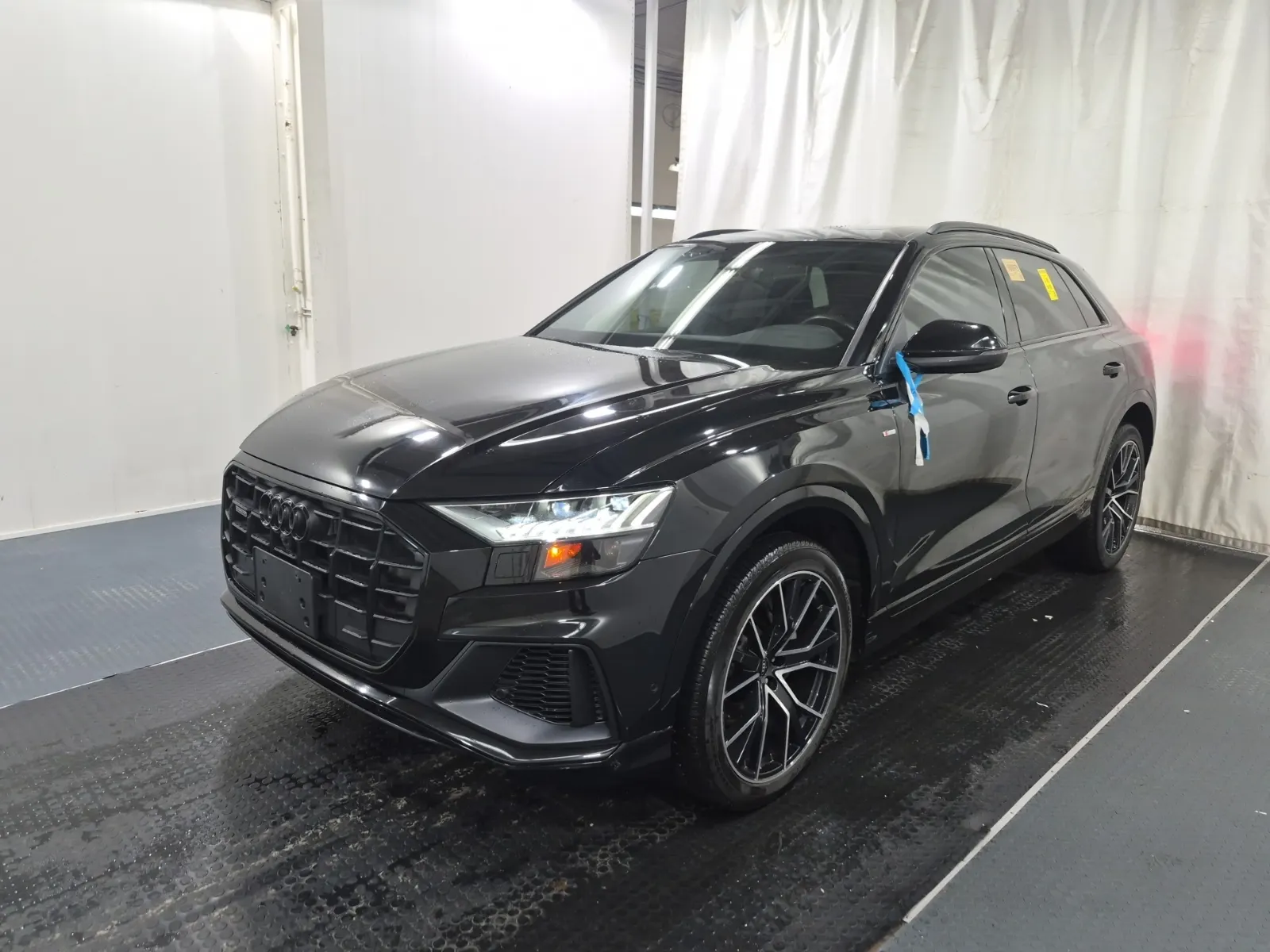 2023 Audi Q8