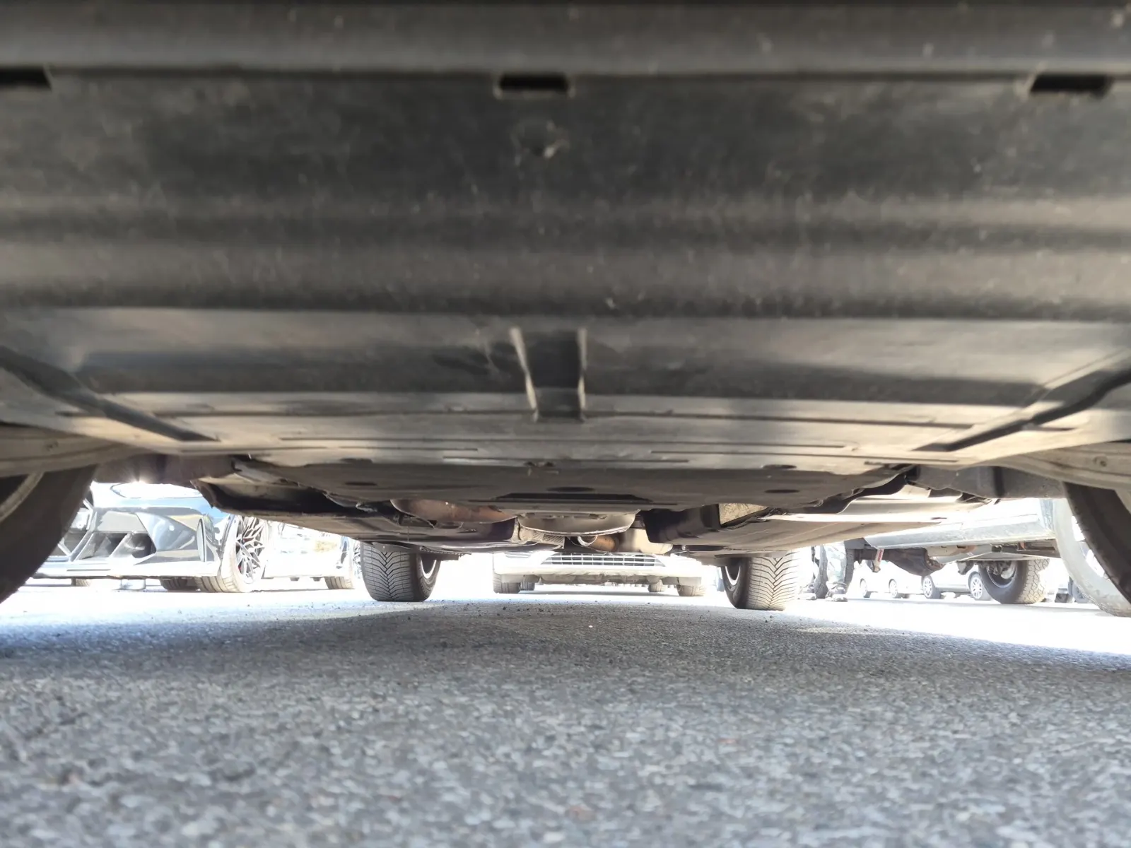 Undercarriage - Front Photo
