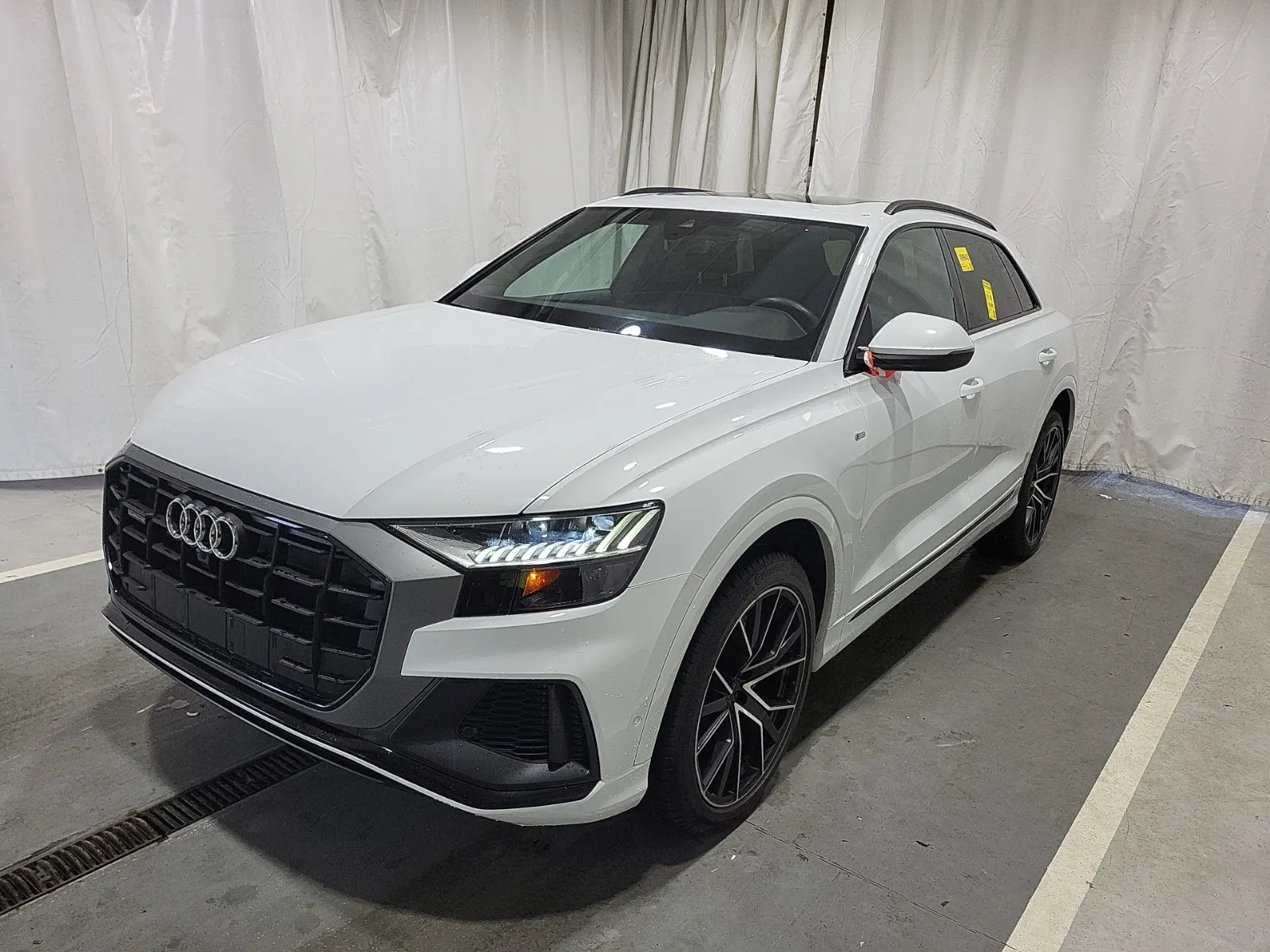 2023 Audi Q8