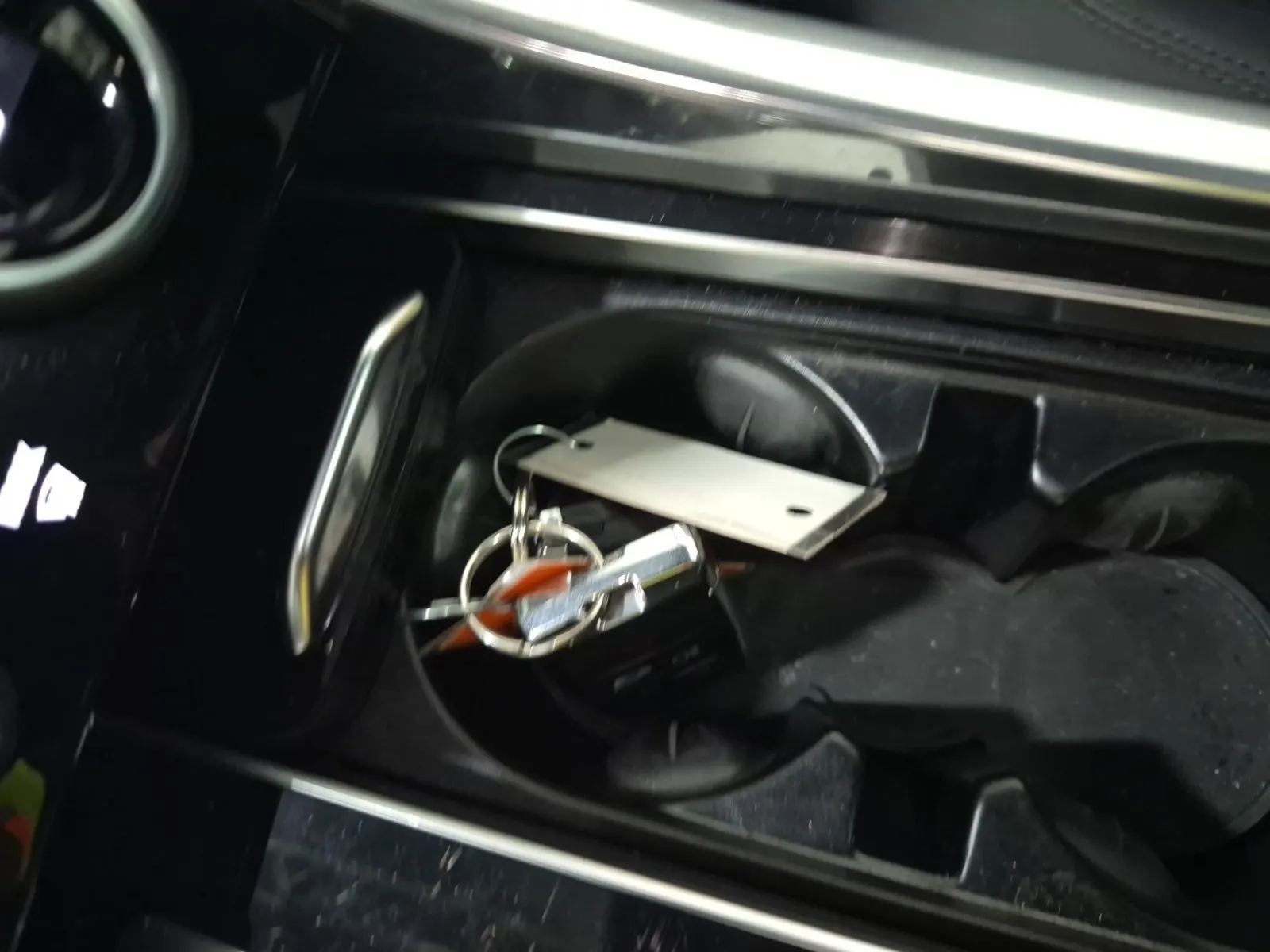 Keys/Fobs/Manual Photo