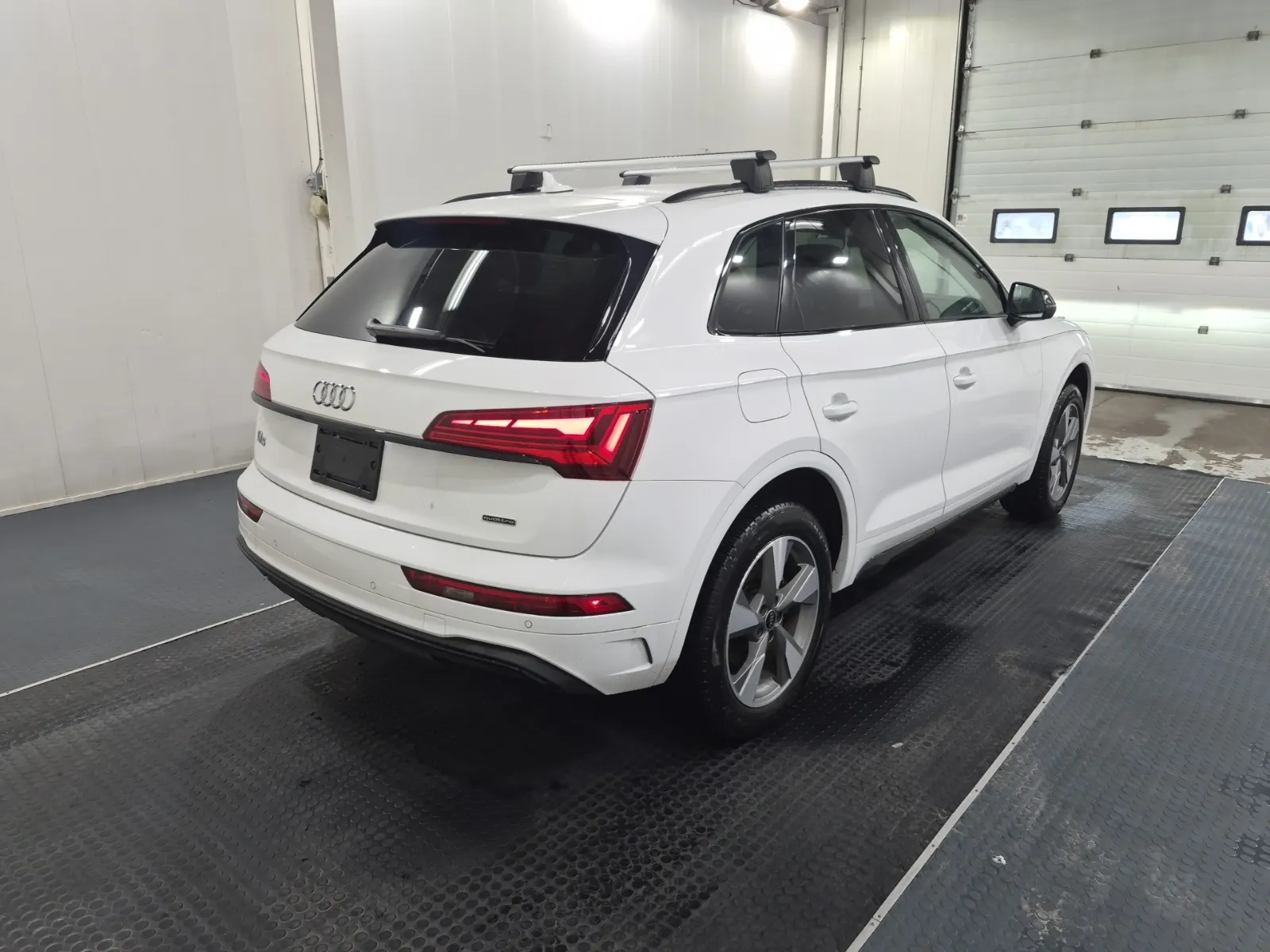 Passenger Rear 3/4 Photo