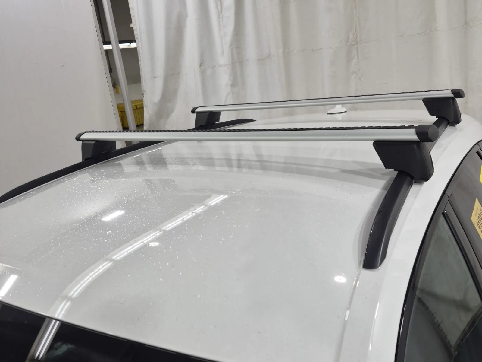Exterior Roof Photo