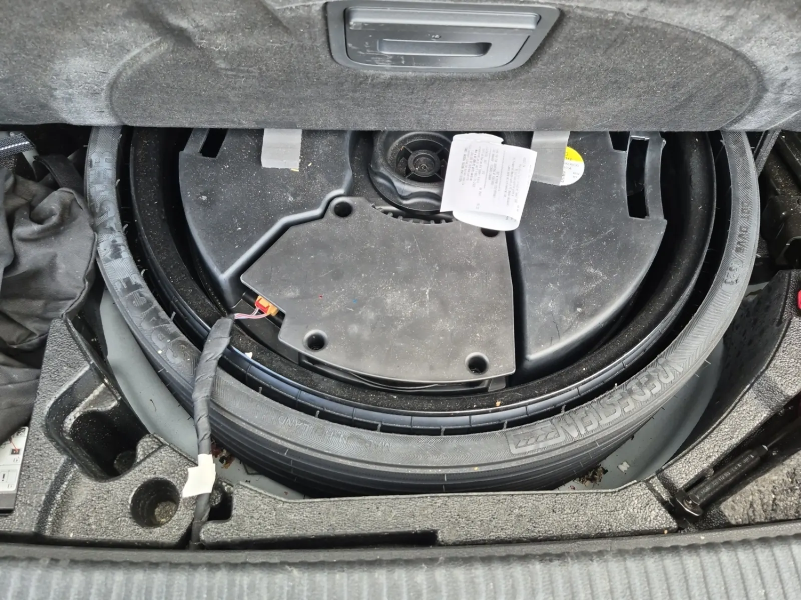 Spare Tire & Wheel Photo