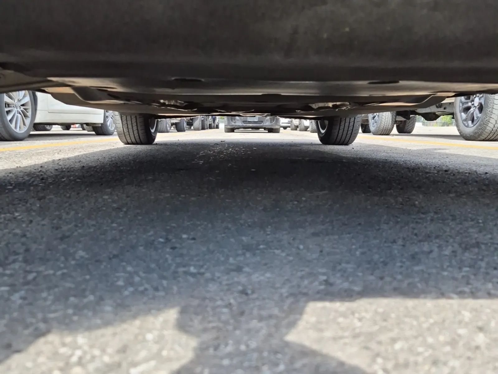 Undercarriage - Front Photo