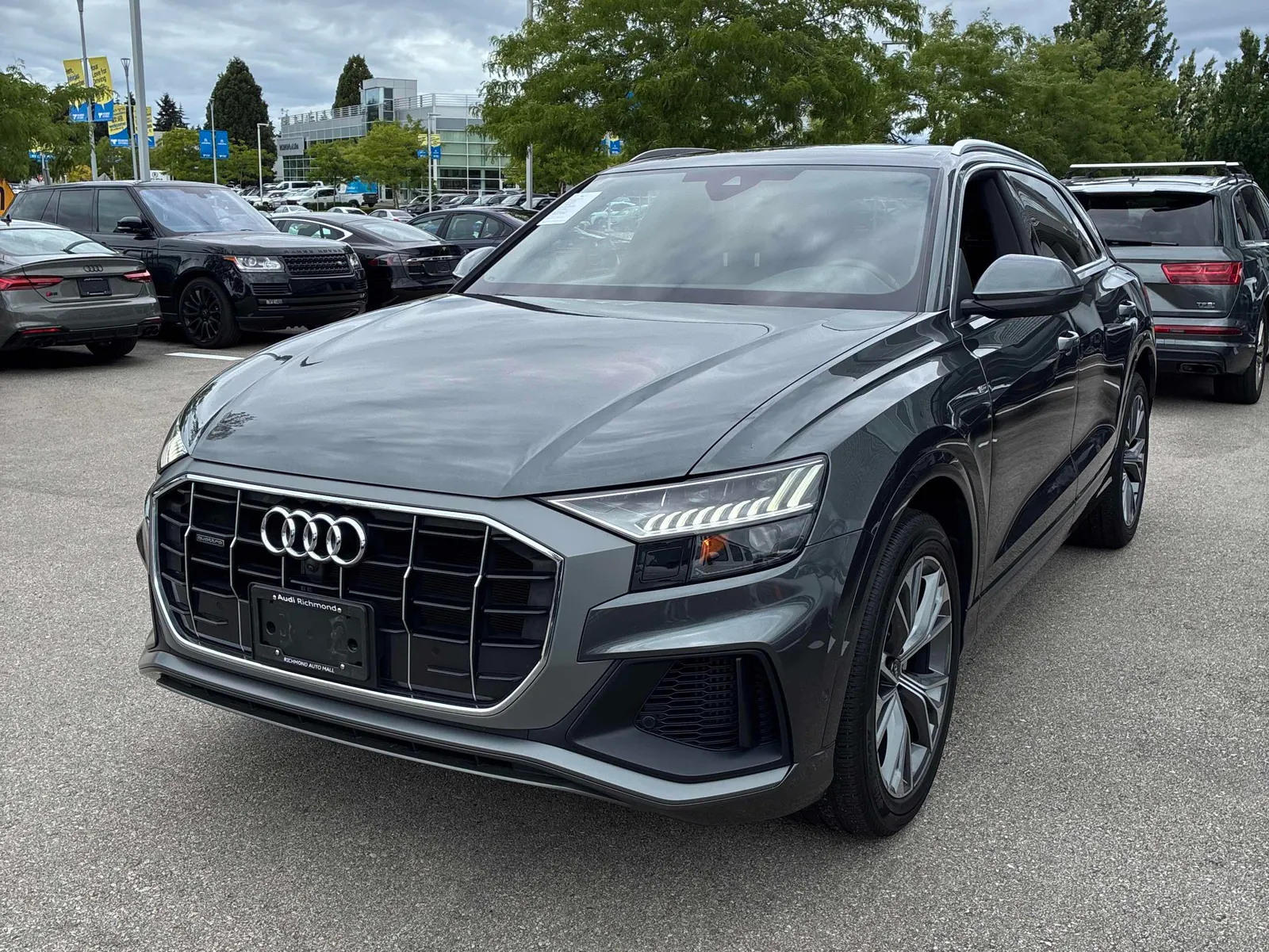 2023 Audi Q8