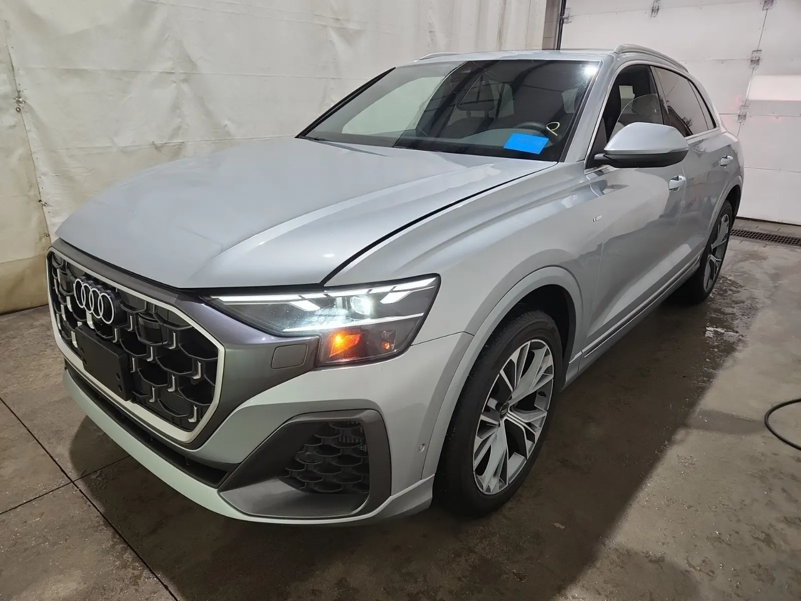 2025 Audi Q8