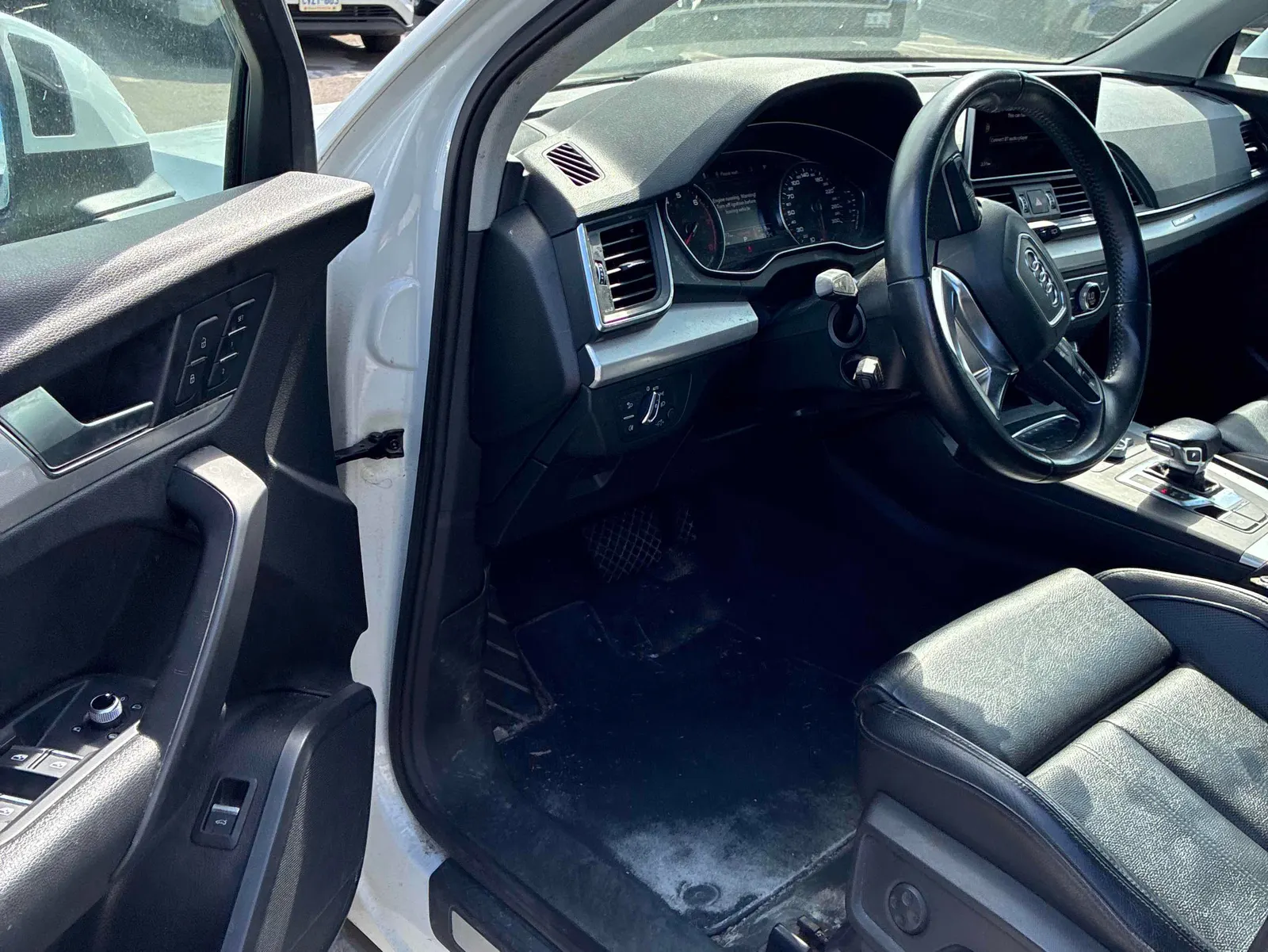 Interior driver side