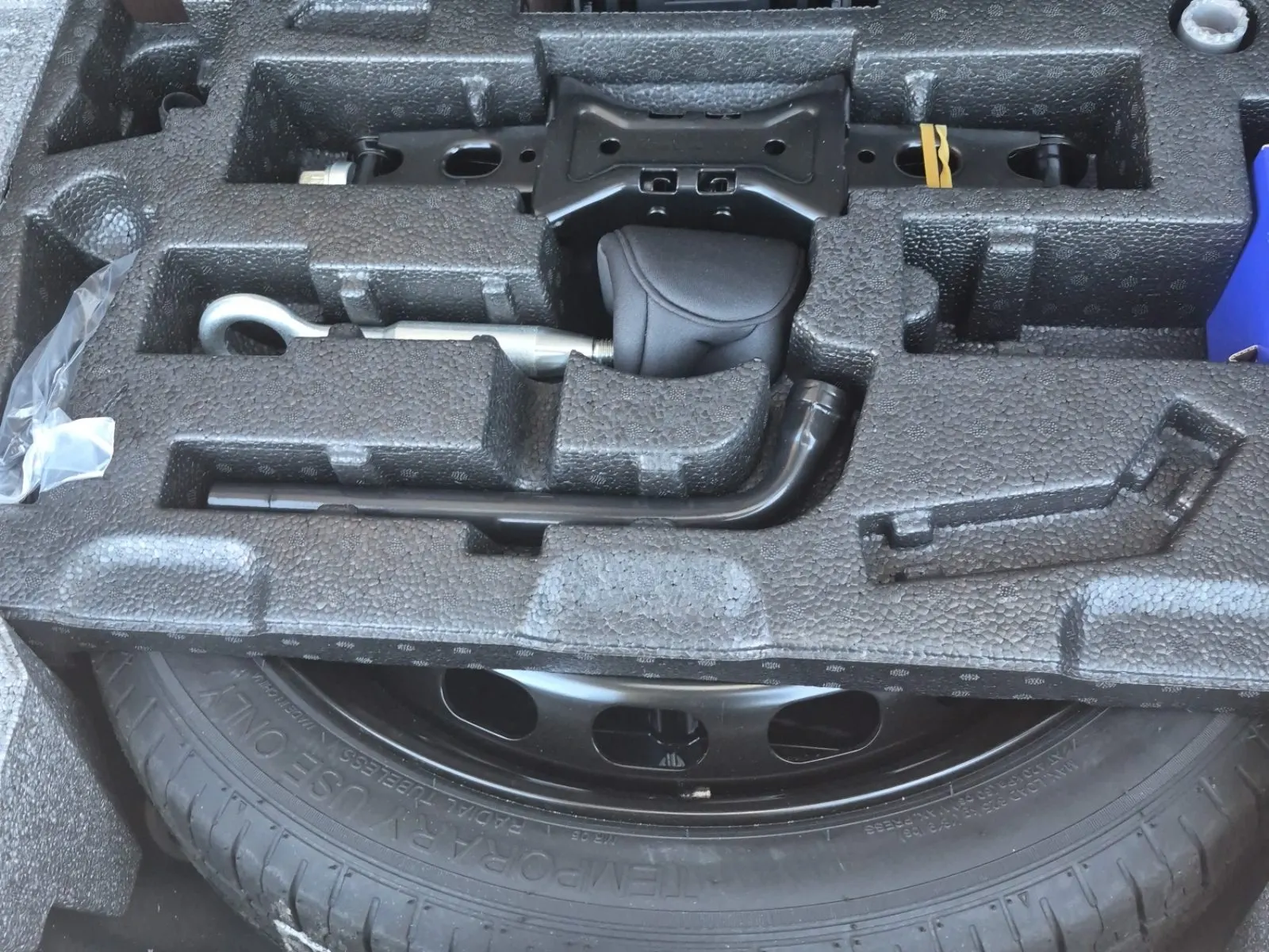Spare Tire & Wheel Photo