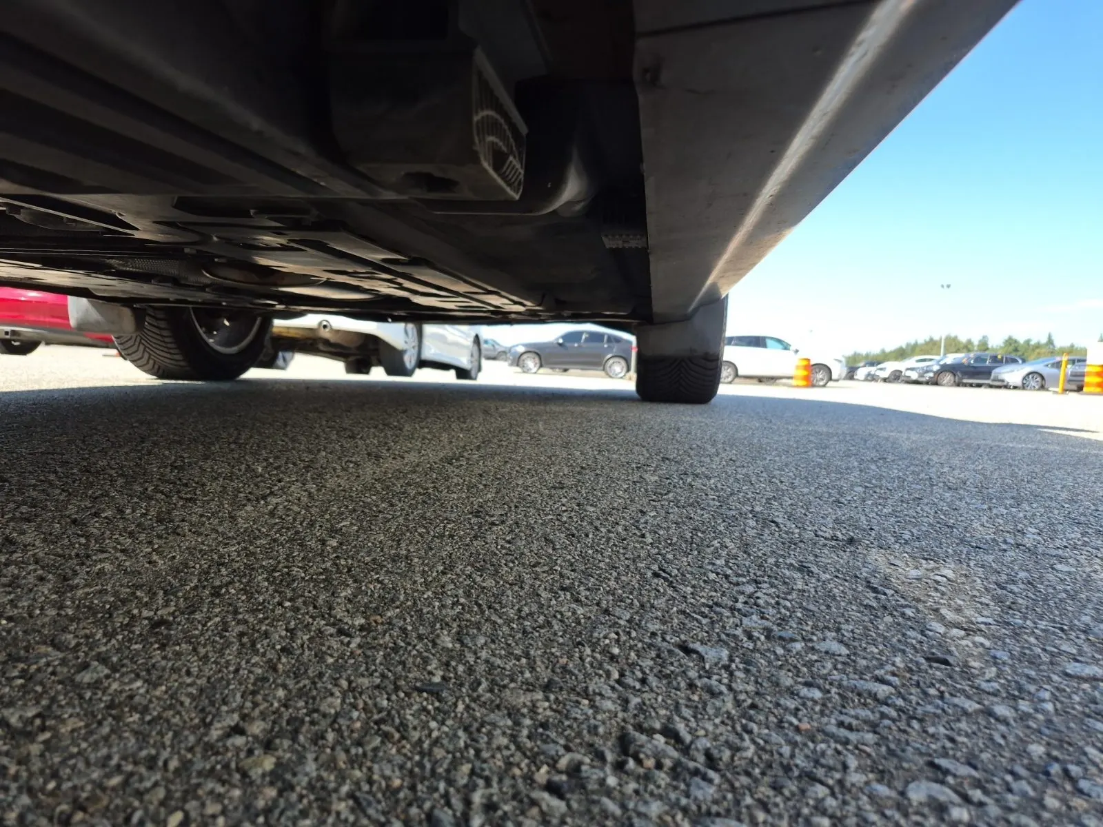 Undercarriage - Passenger Photo