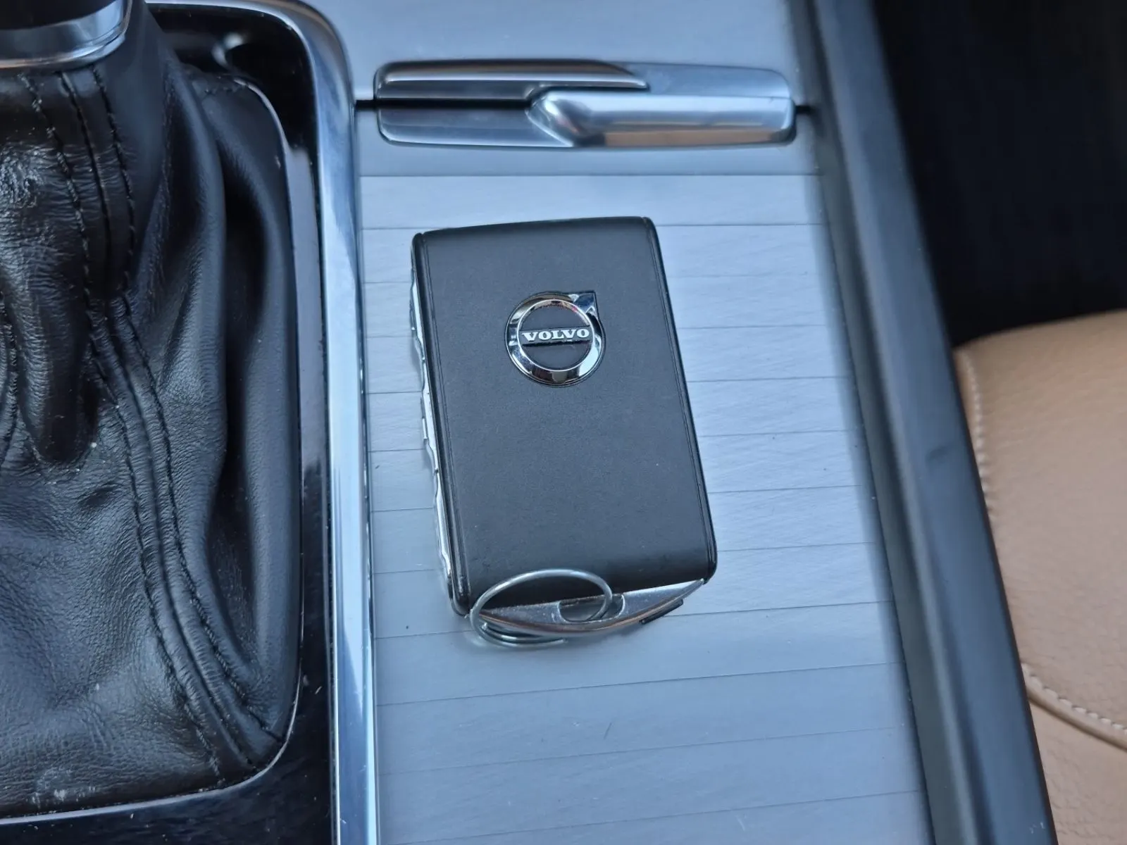 Keys/Fobs/Manual Photo