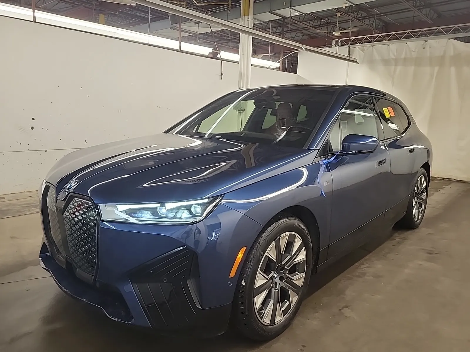 2023 BMW iX