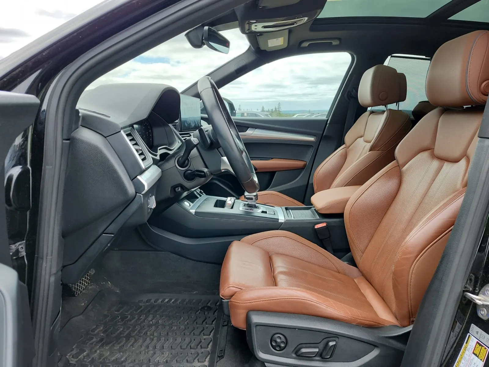 Front Interior Photo