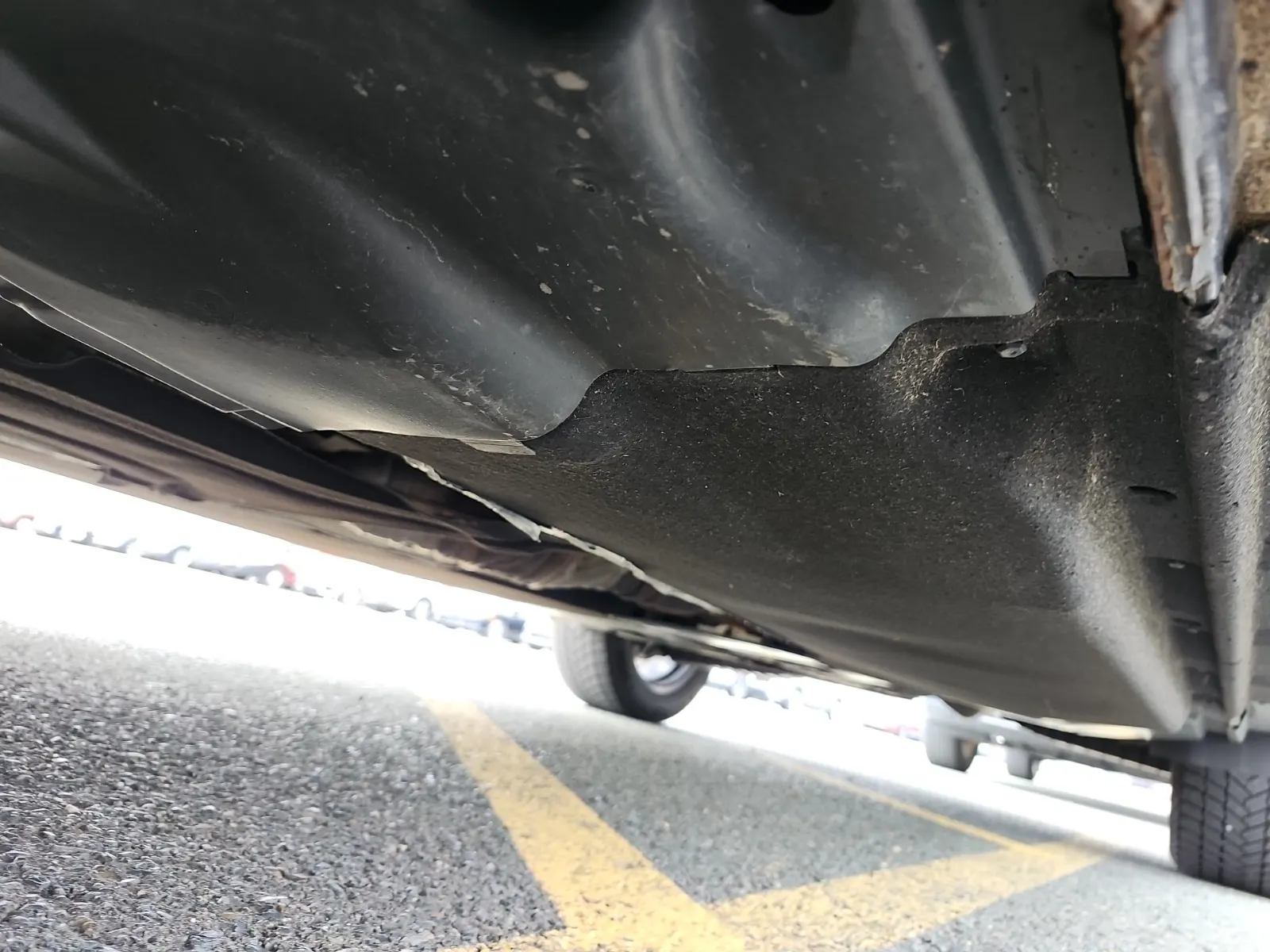 Undercarriage - Driver Photo