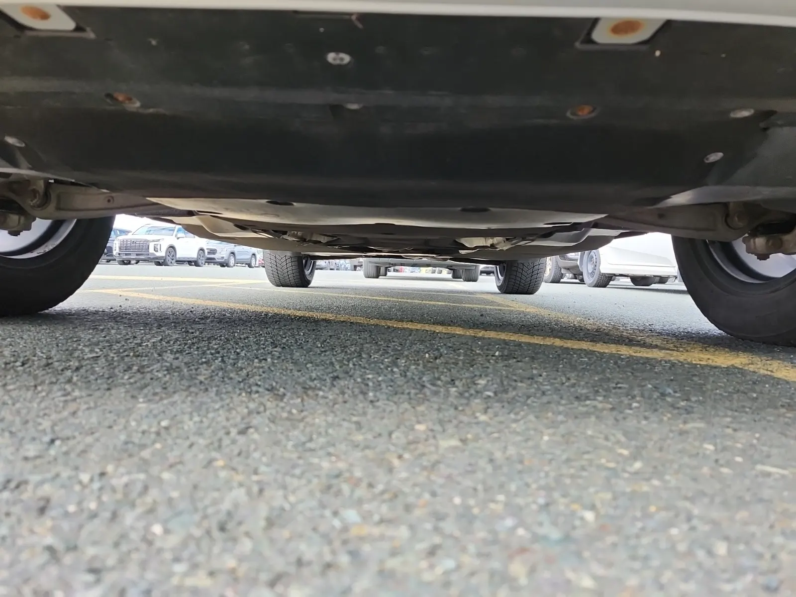 Undercarriage - Front Photo
