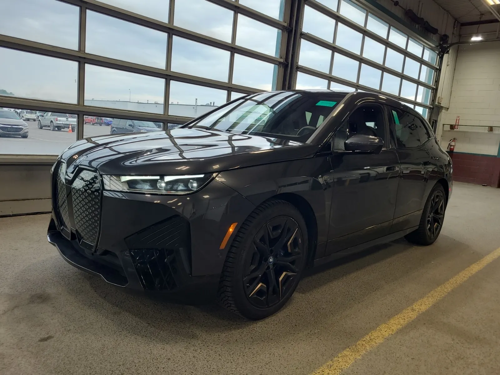 2023 BMW iX