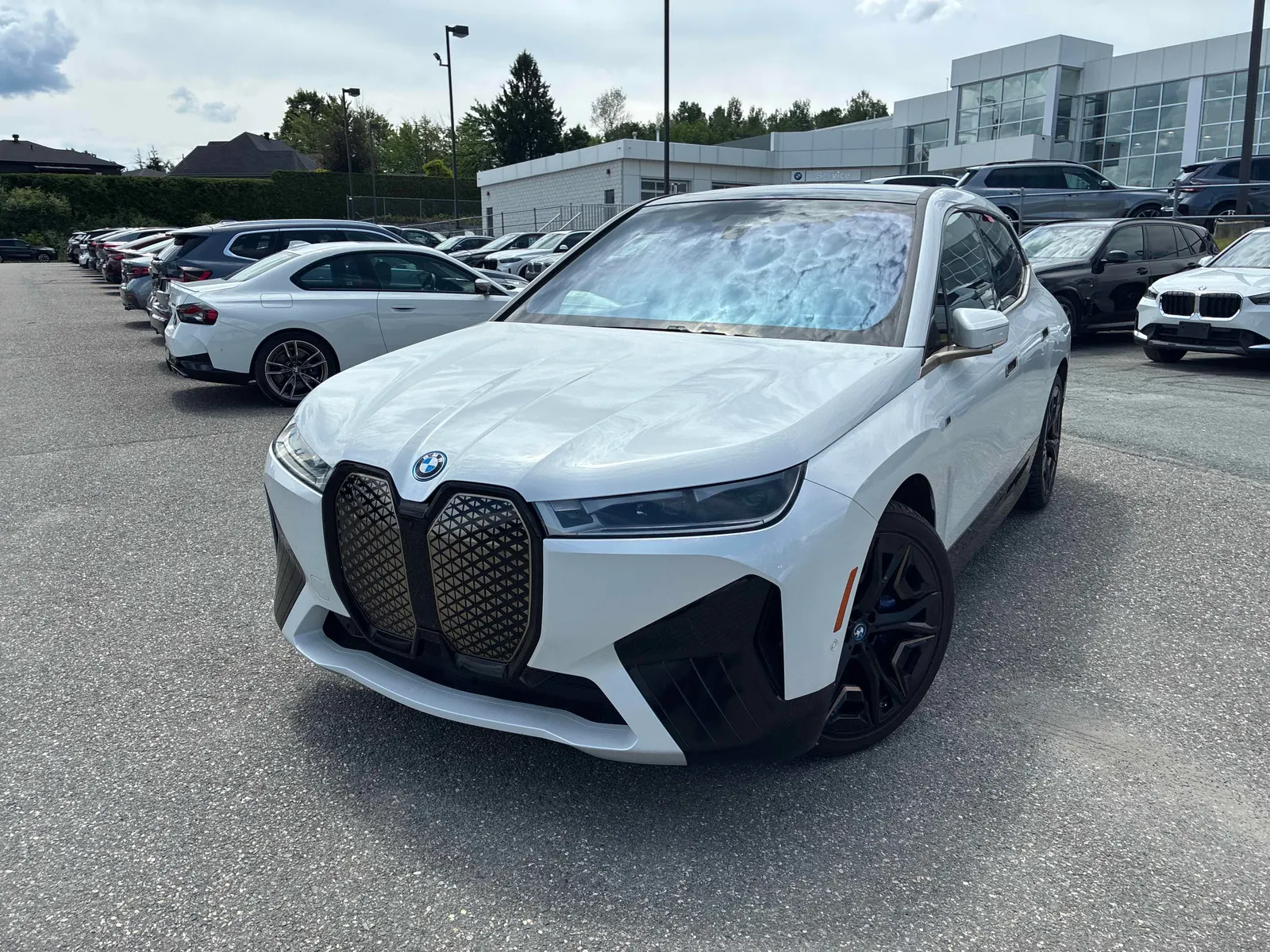 2023 BMW iX