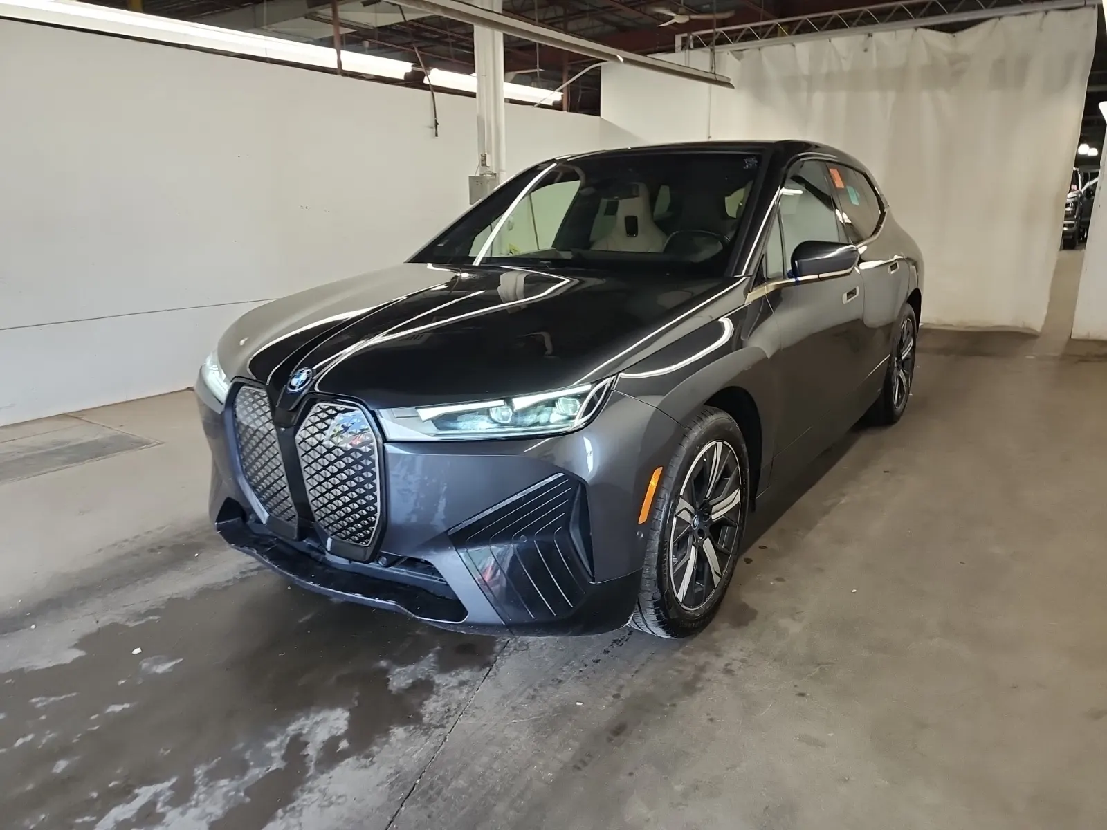 2023 BMW iX