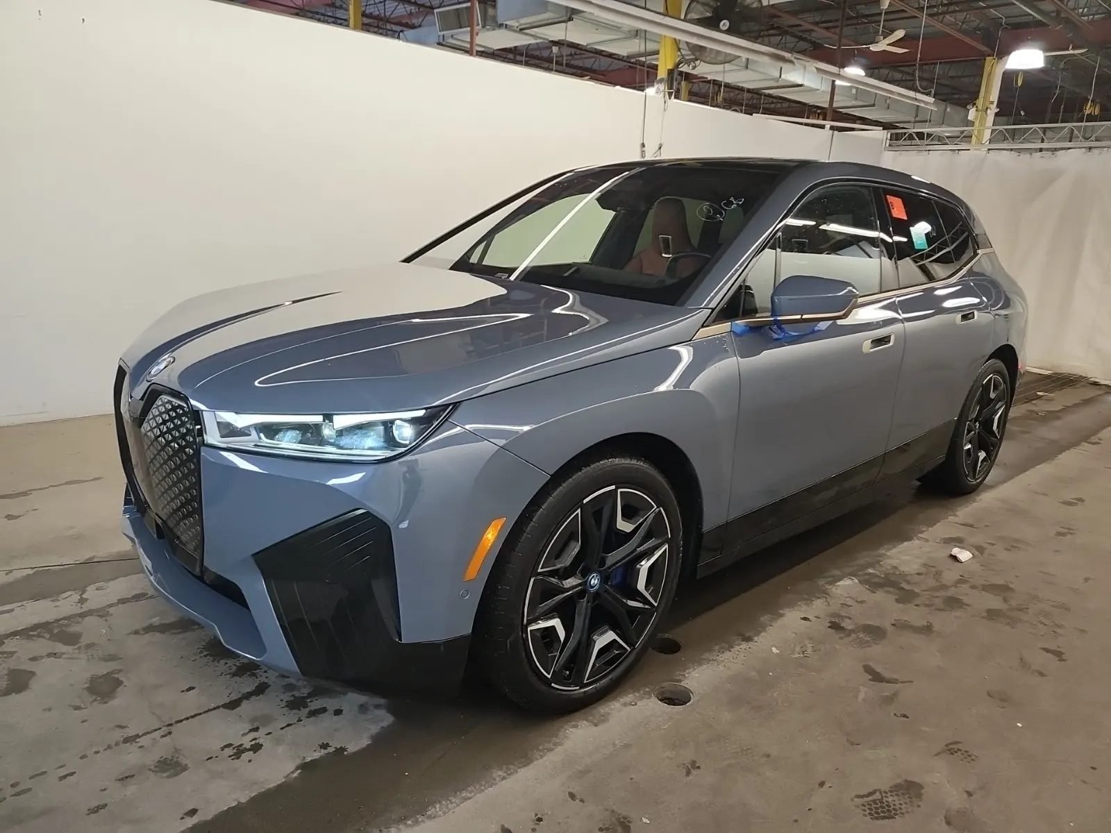 2023 BMW iX