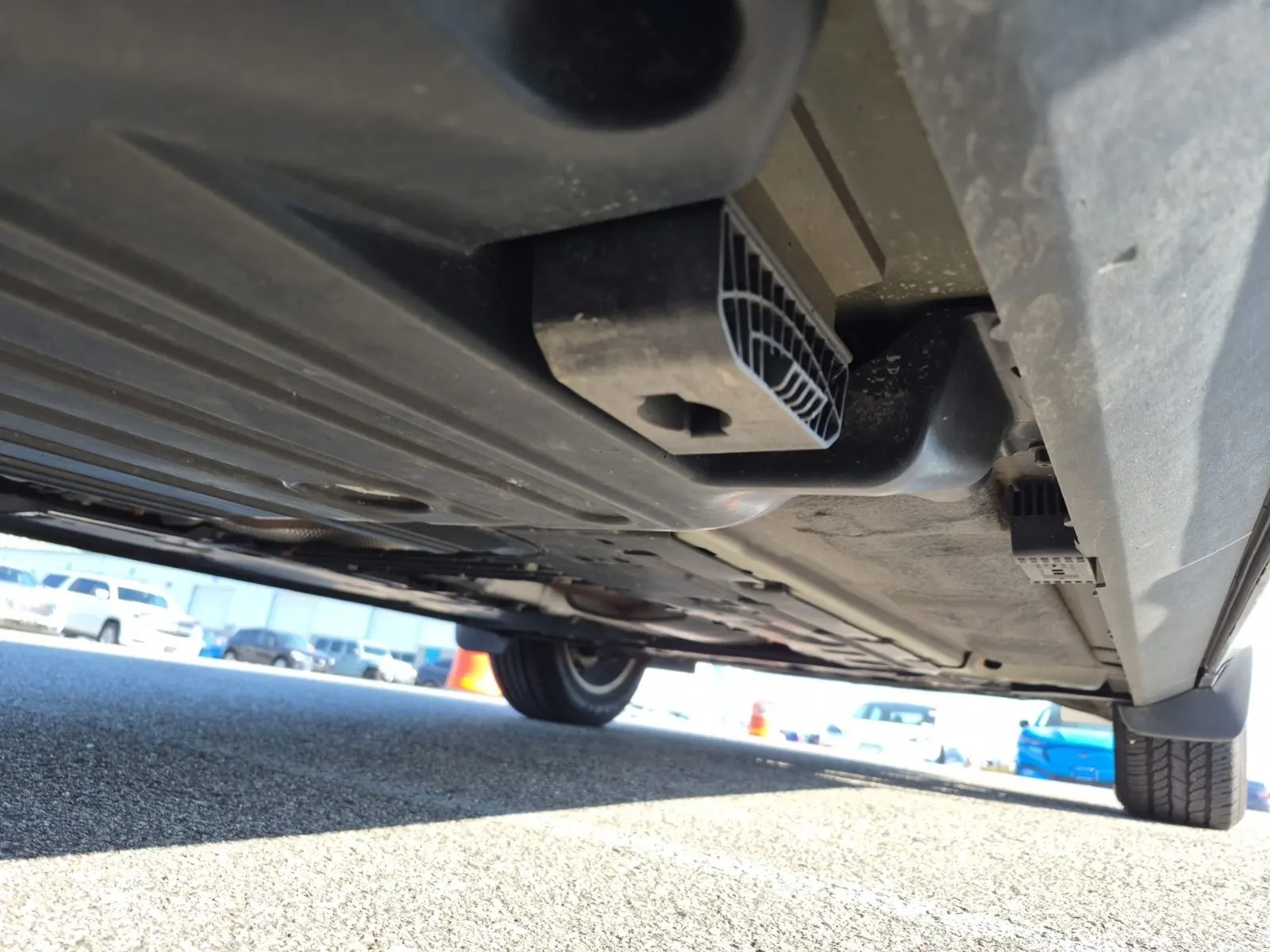 Undercarriage - Passenger Photo