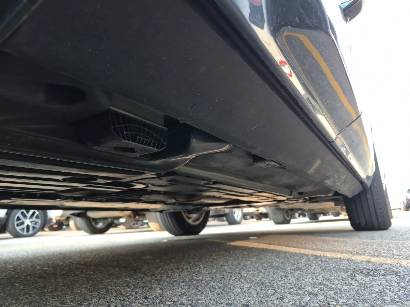 Undercarriage - Passenger Photo