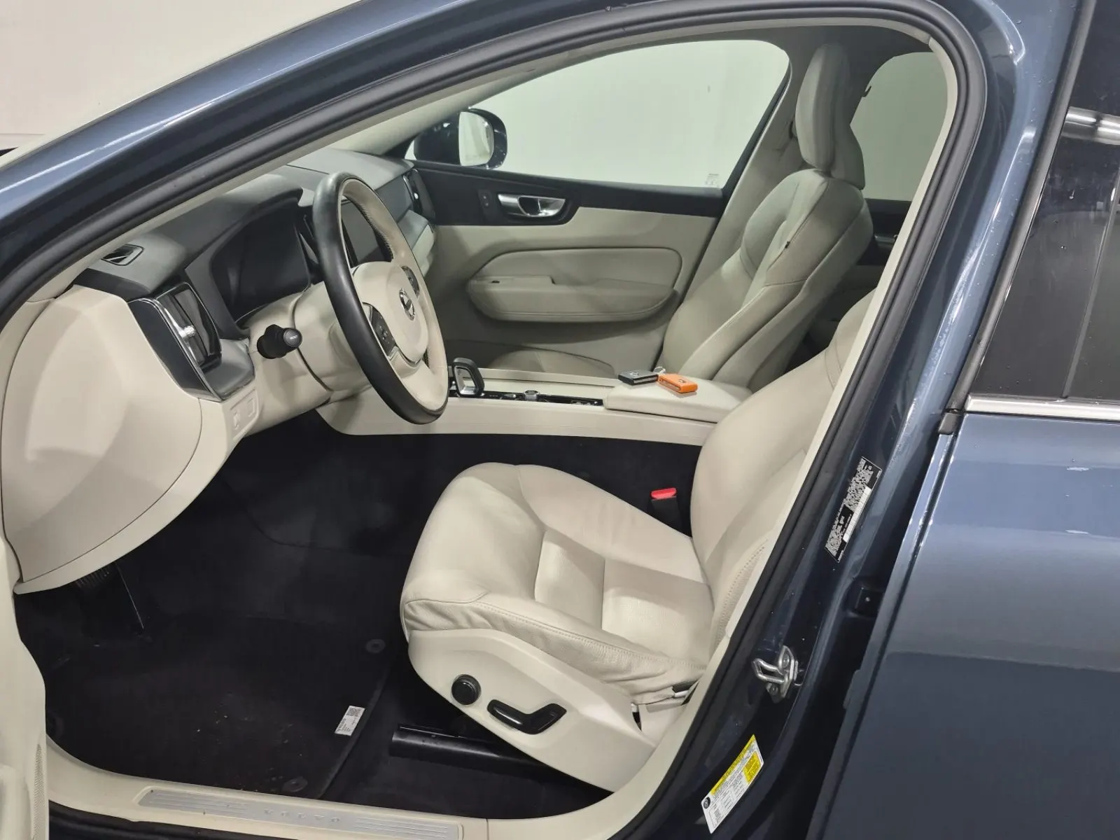 Front Interior Photo