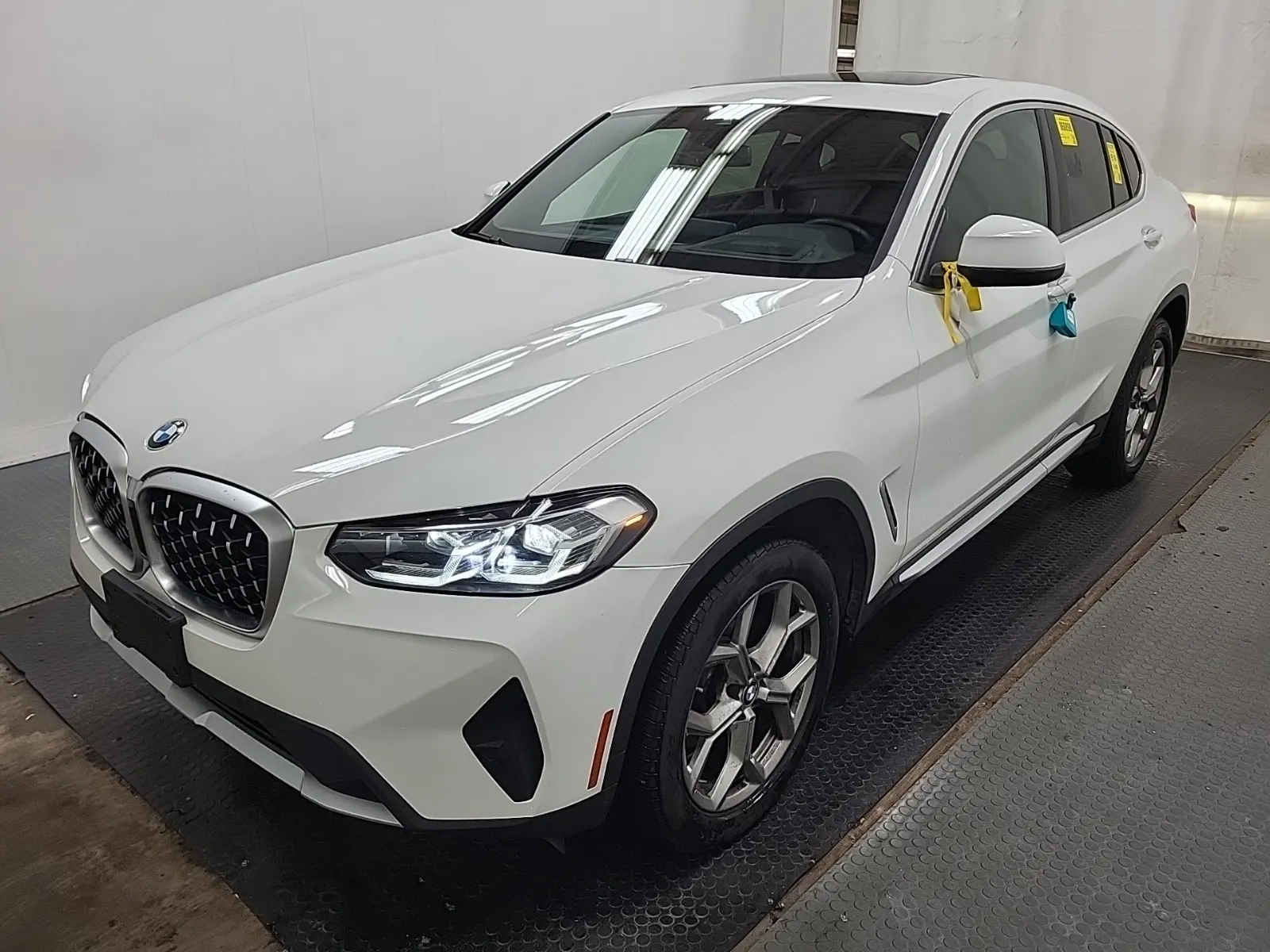 2025 BMW X4
