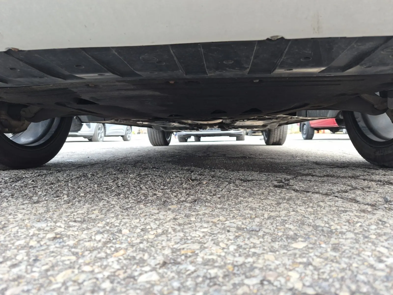 Undercarriage - Front Photo