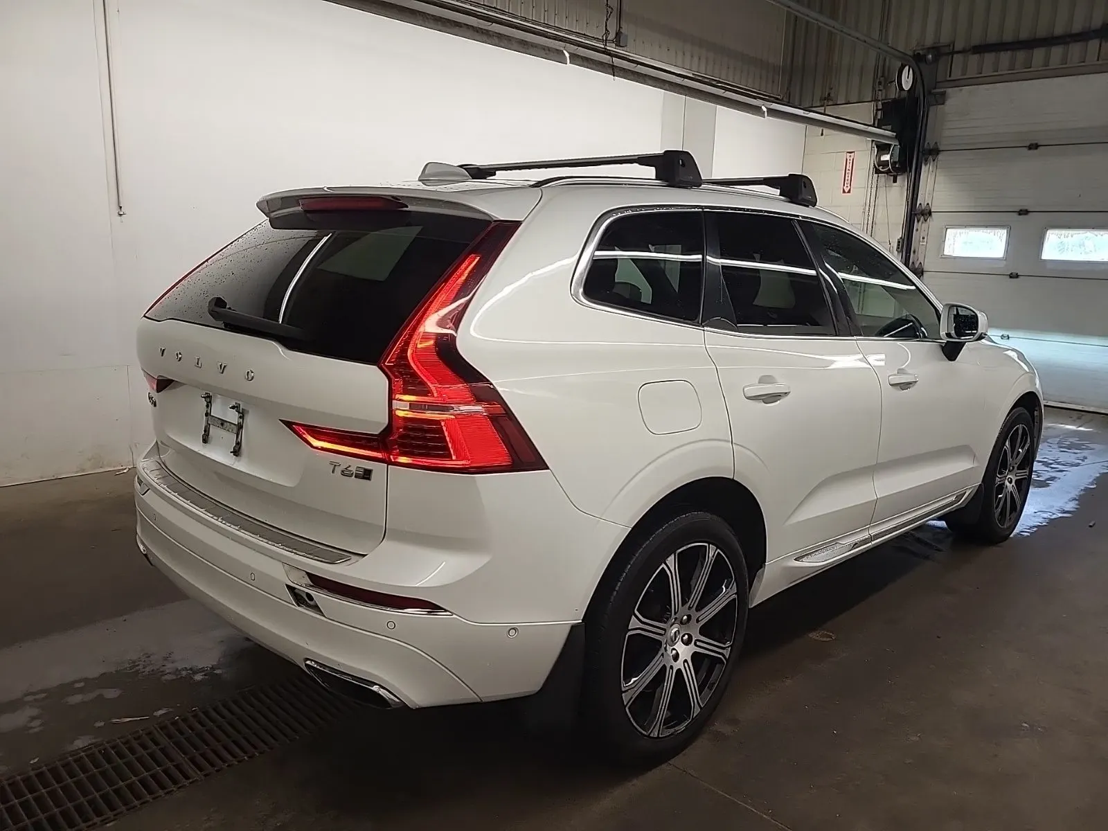 Passenger Rear 3/4 Photo