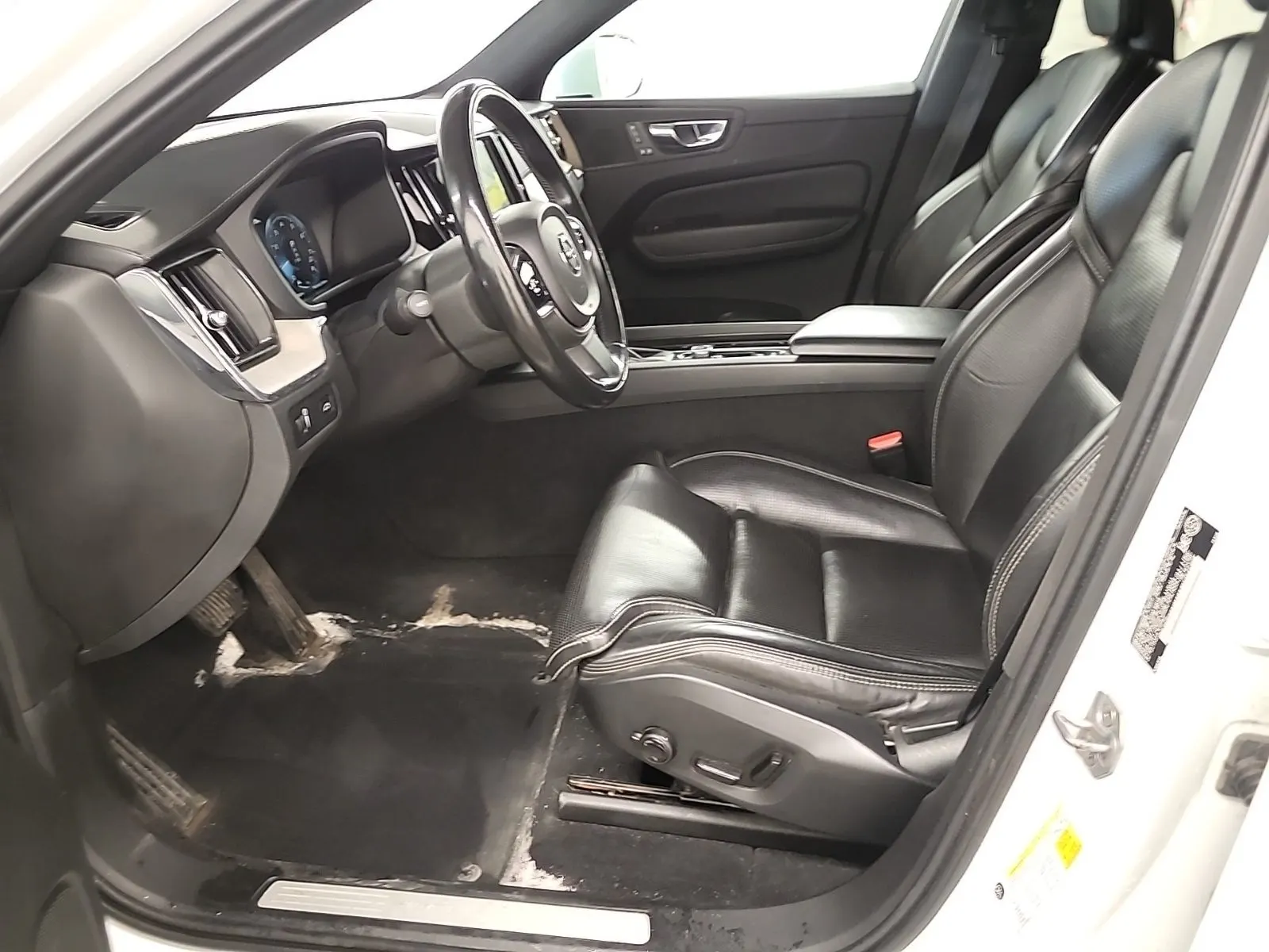 Front Interior Photo