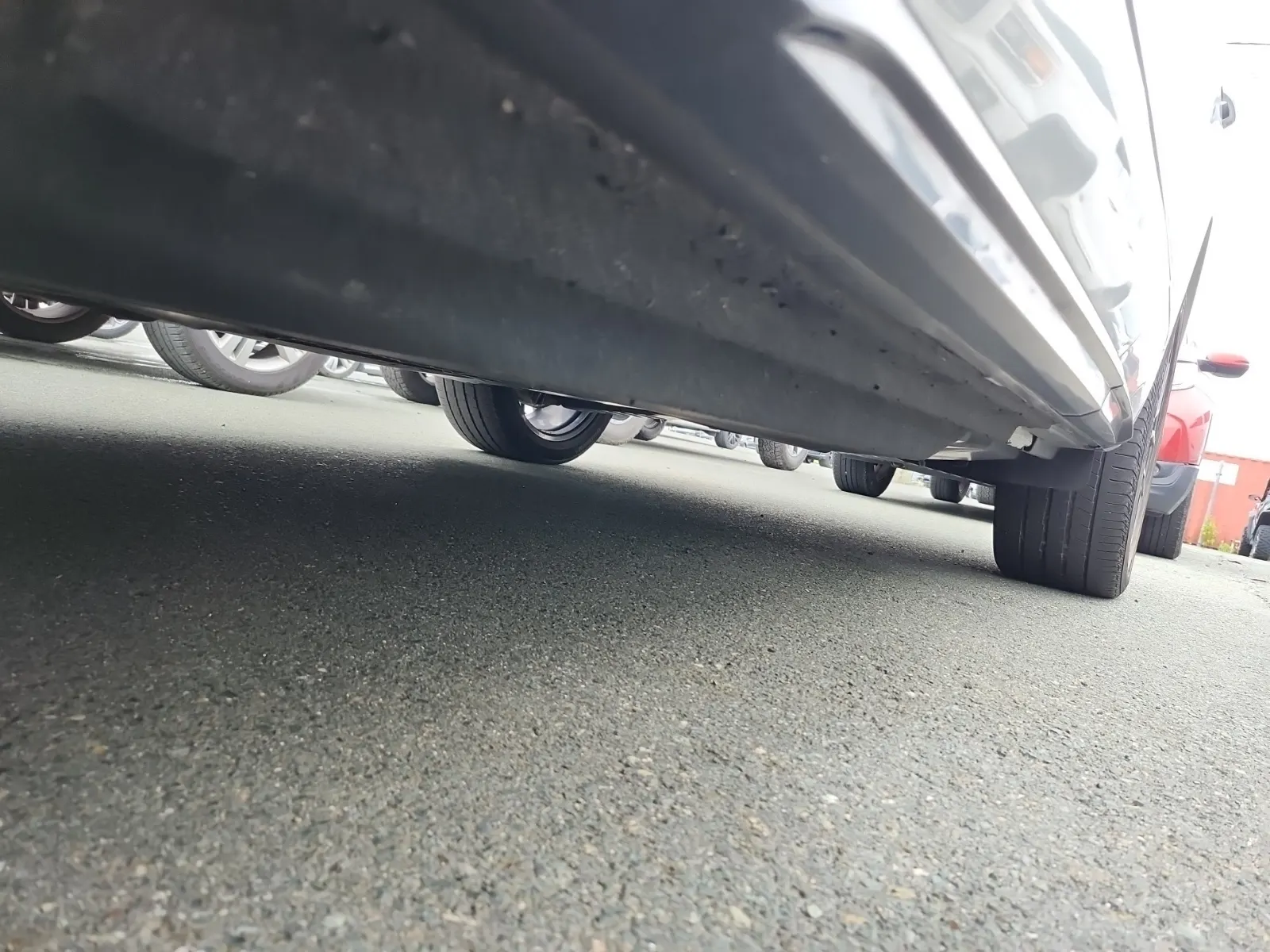 Undercarriage - Driver Photo